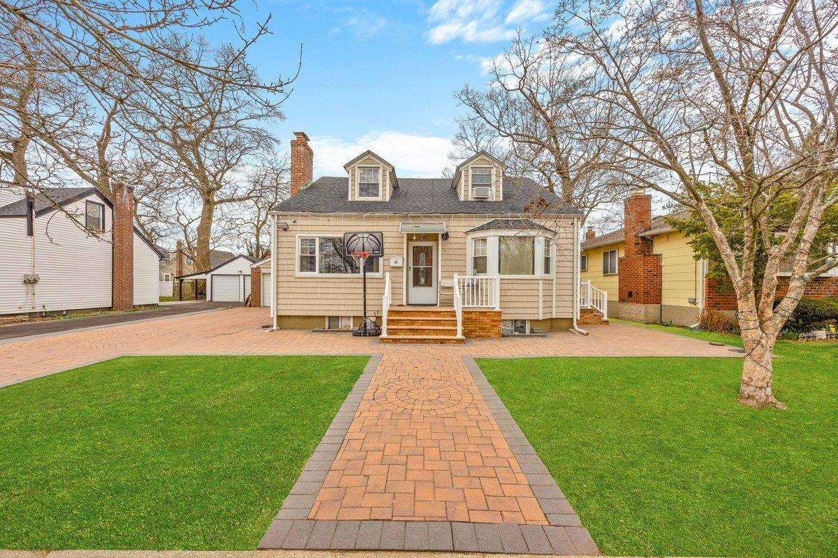 Valley Stream, NY 11580,58 Camdike ST