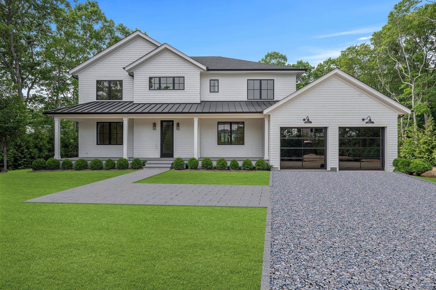 Westhampton Beach, NY 11978,466 Montauk HWY