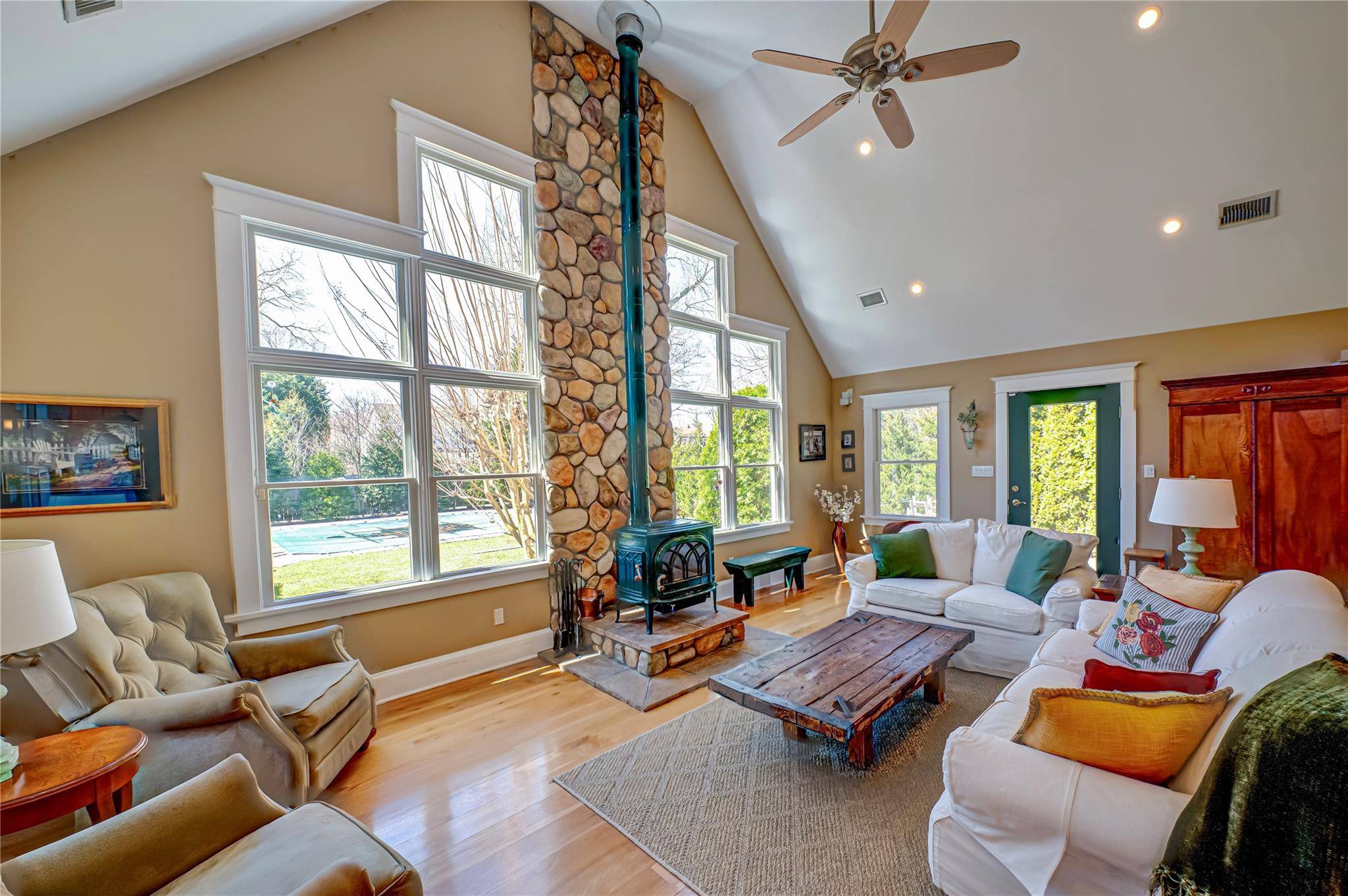 Bellport Village, NY 11713,38 Circuit RD