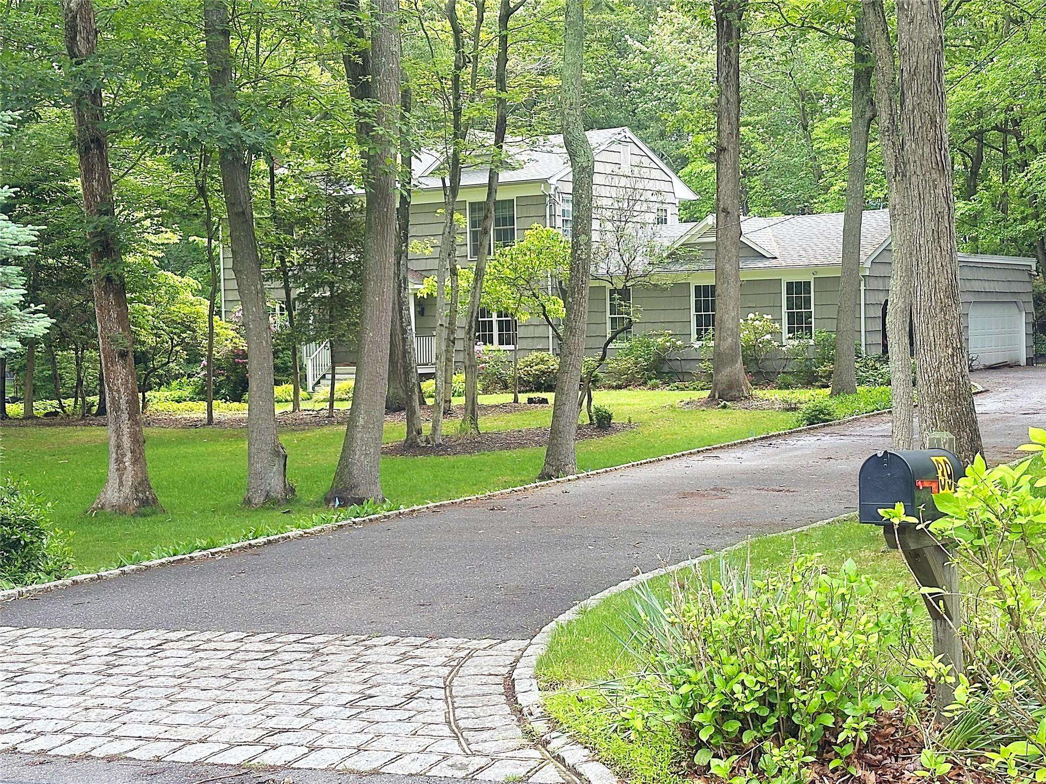 Port Jefferson, NY 11777,39 Cliff RD