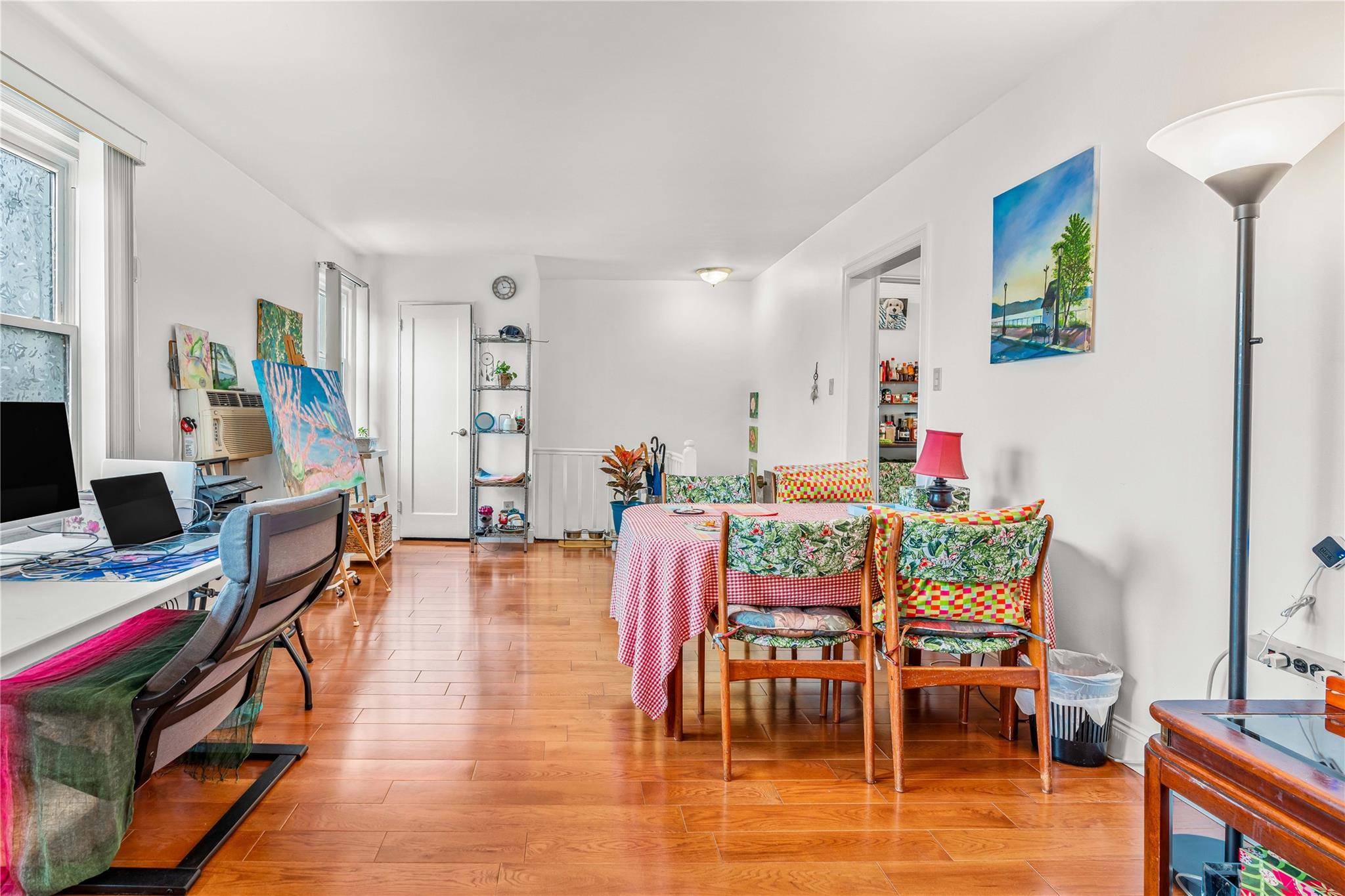 Glen Oaks, NY 11004,7114 Little Neck Pkwy #139B