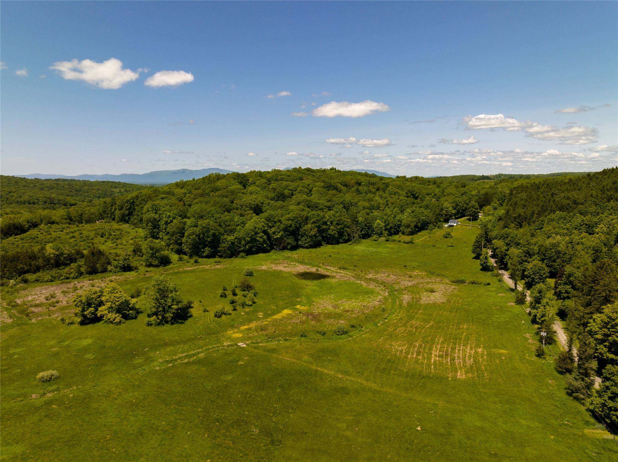 Red Hook, NY 12571,Rowe RD