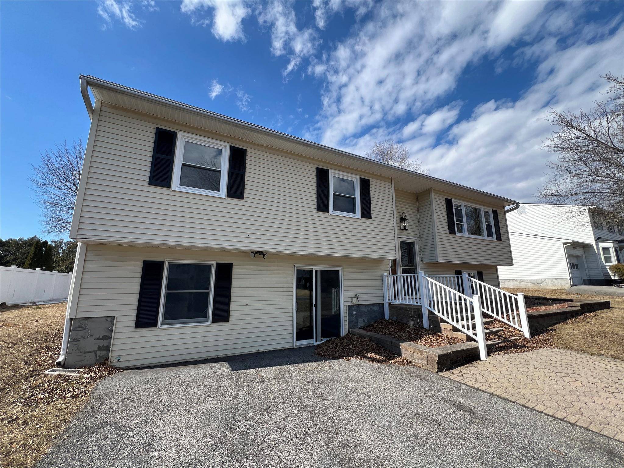 New Windsor, NY 12553,211 Butter Hill DR