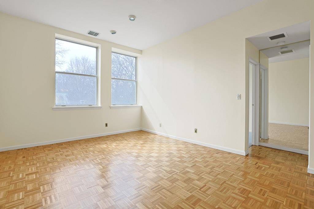 New Rochelle, NY 10804,1250 North AVE #317