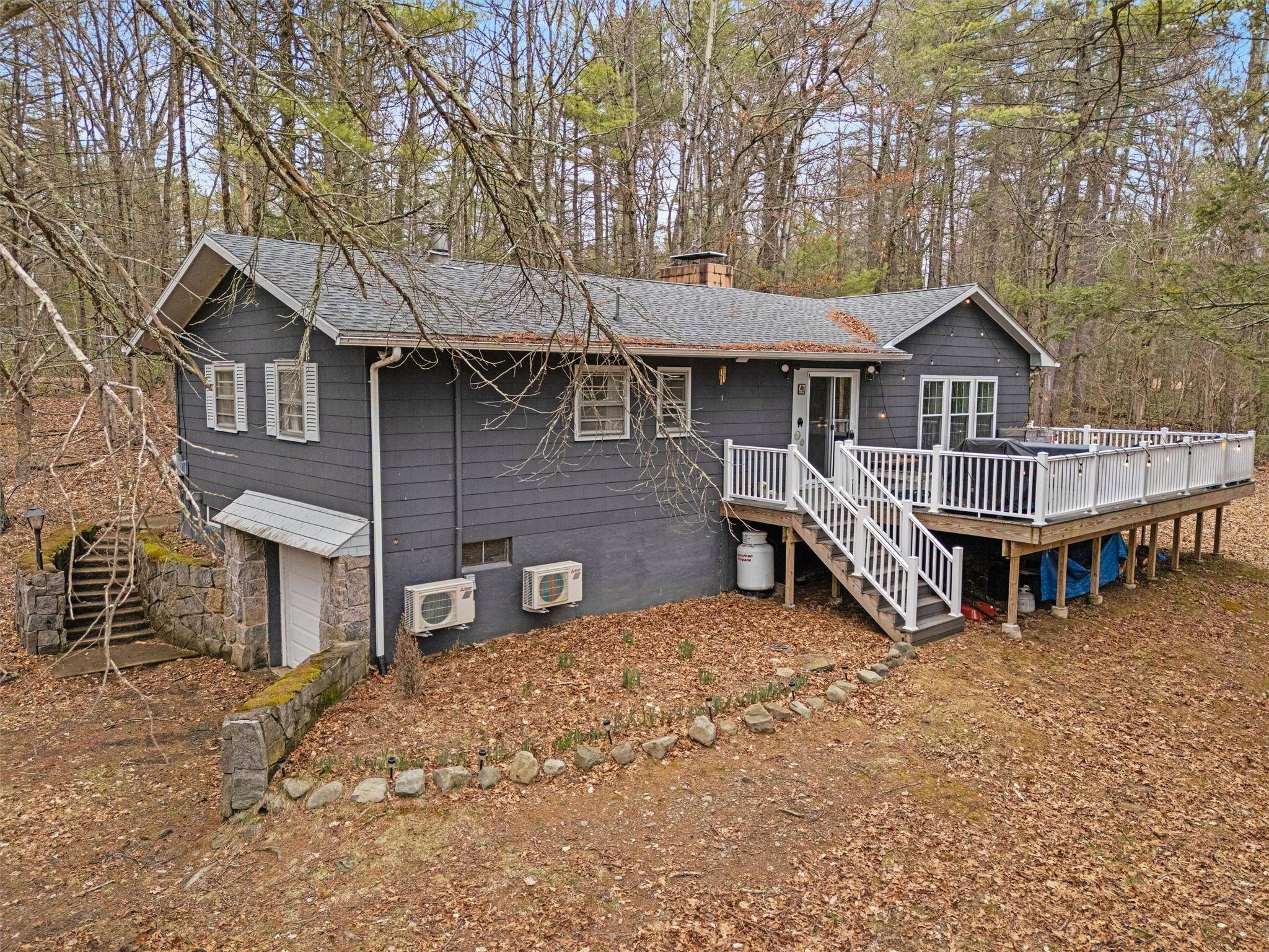 Kerhonkson, NY 12446,30 Cherry Ln