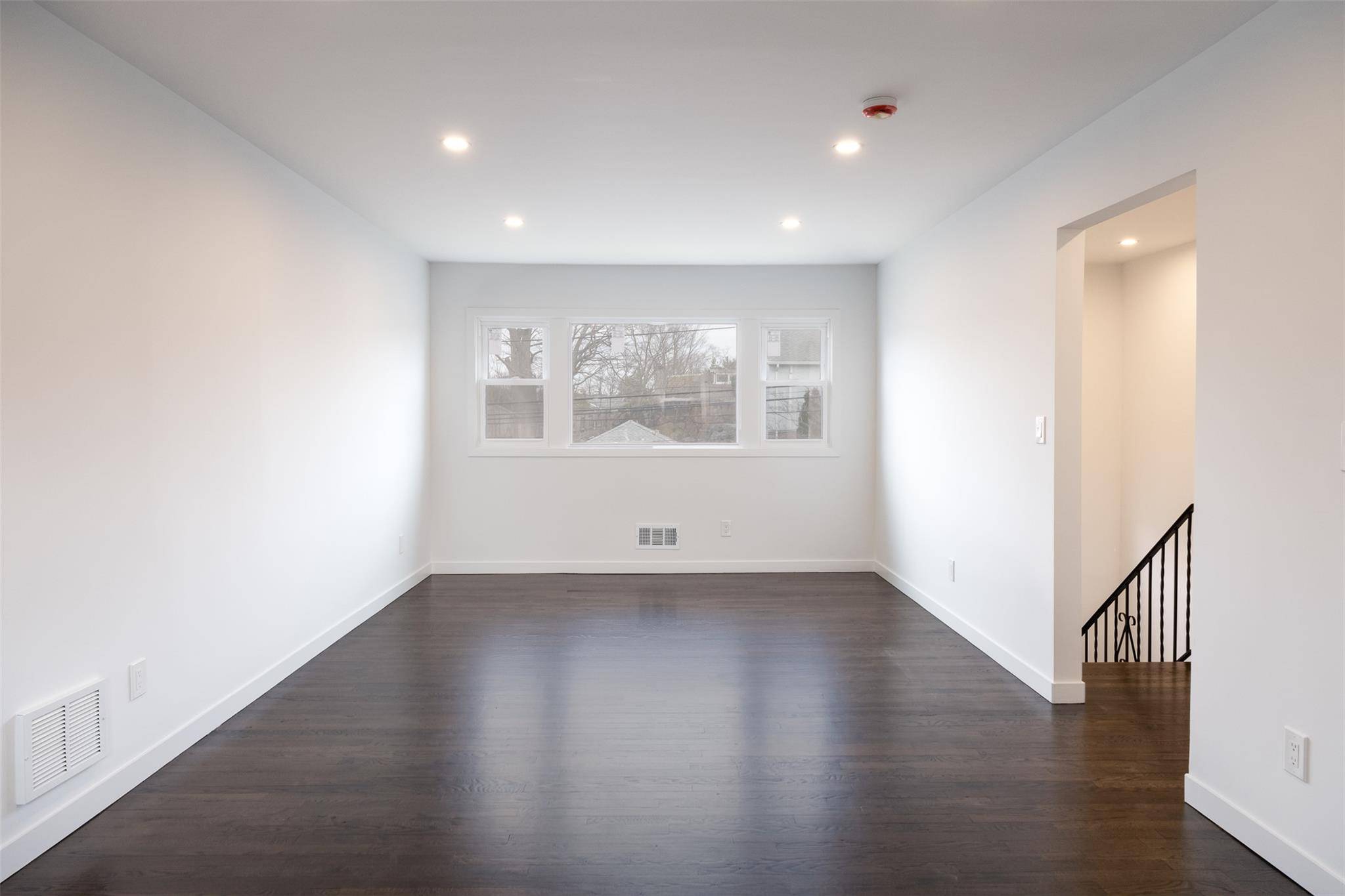 Mamaroneck, NY 10543,510 Hunter ST