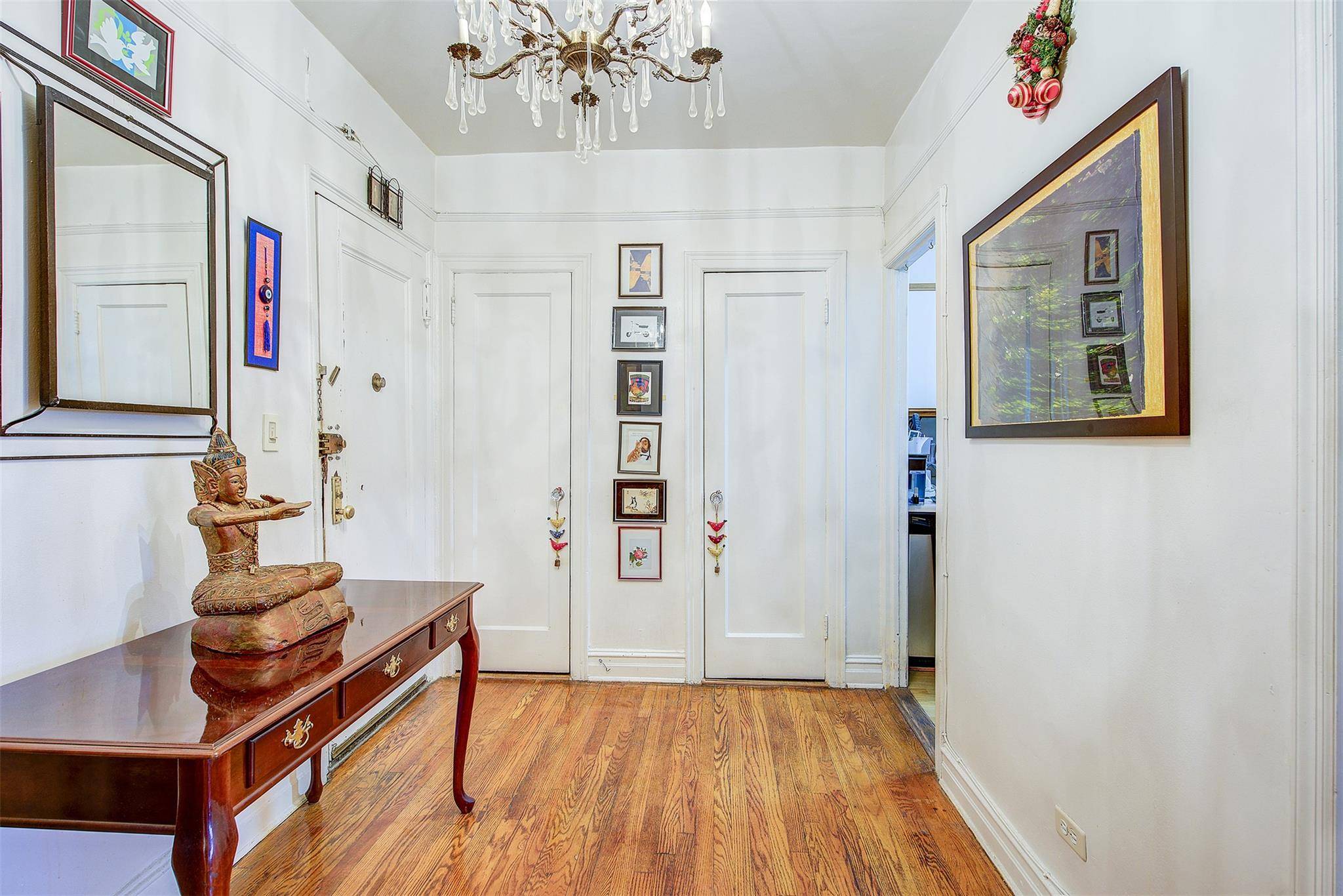 Jackson Heights, NY 11372,79-15 35th AVE #6D