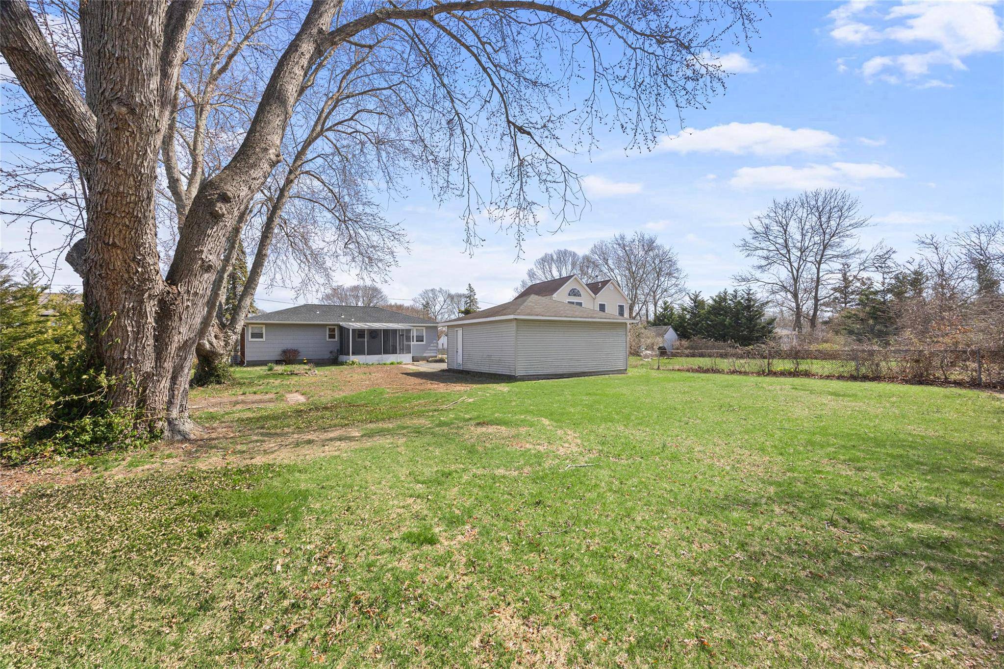 Riverhead, NY 11901,77 Fairway AVE