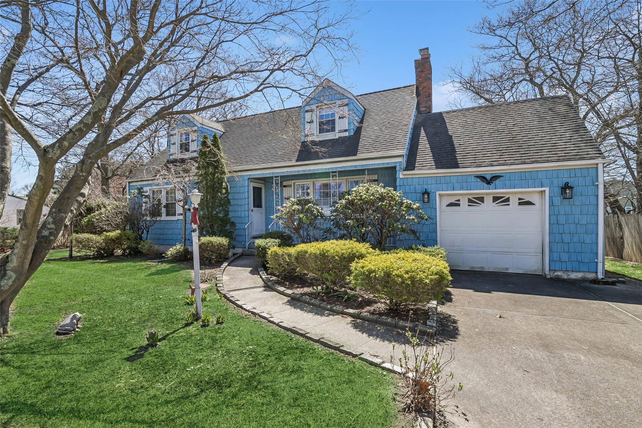Farmingville, NY 11738,2 Henry ST