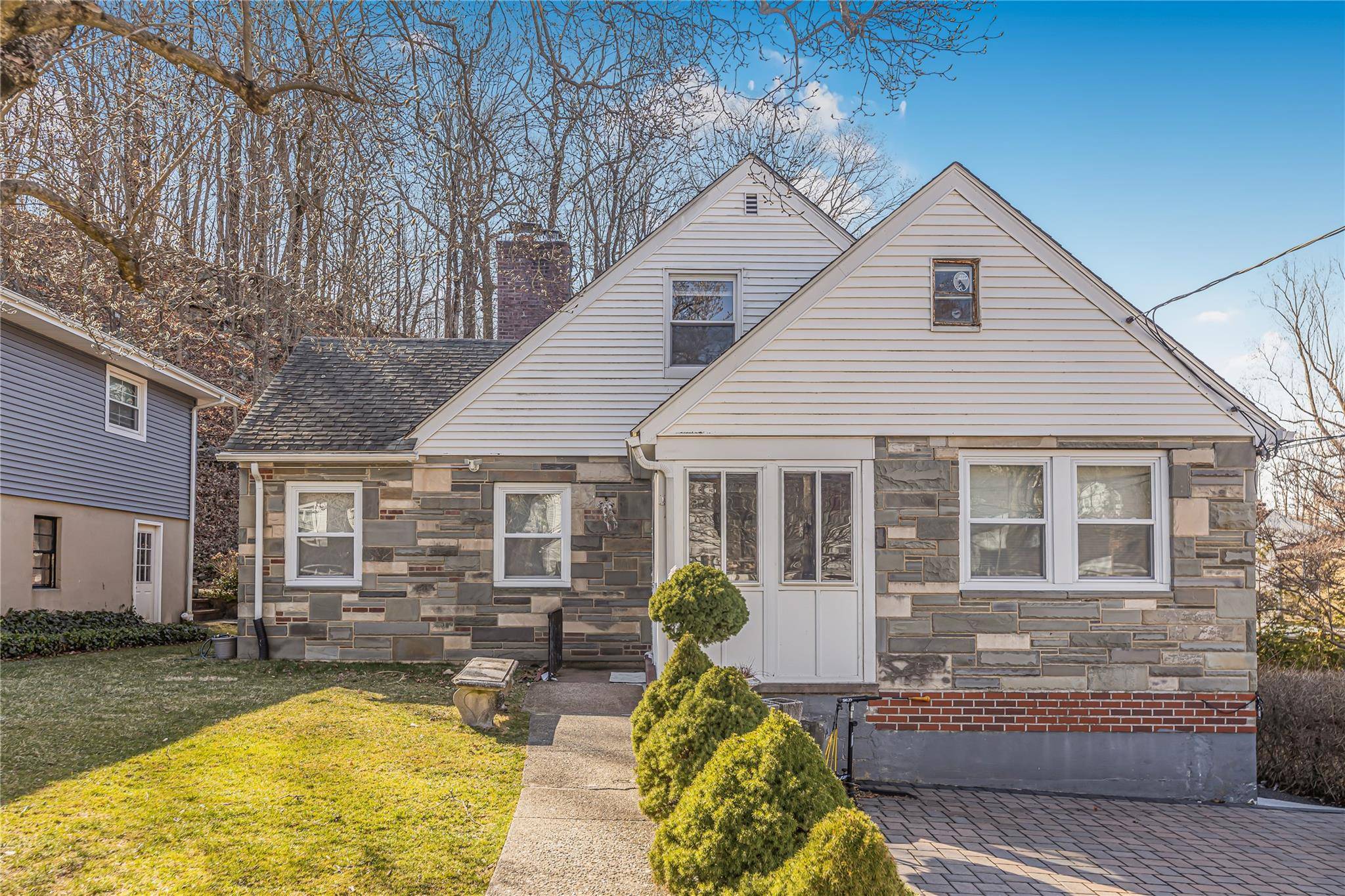 White Plains, NY 10603,9 Emmalon  Avenue