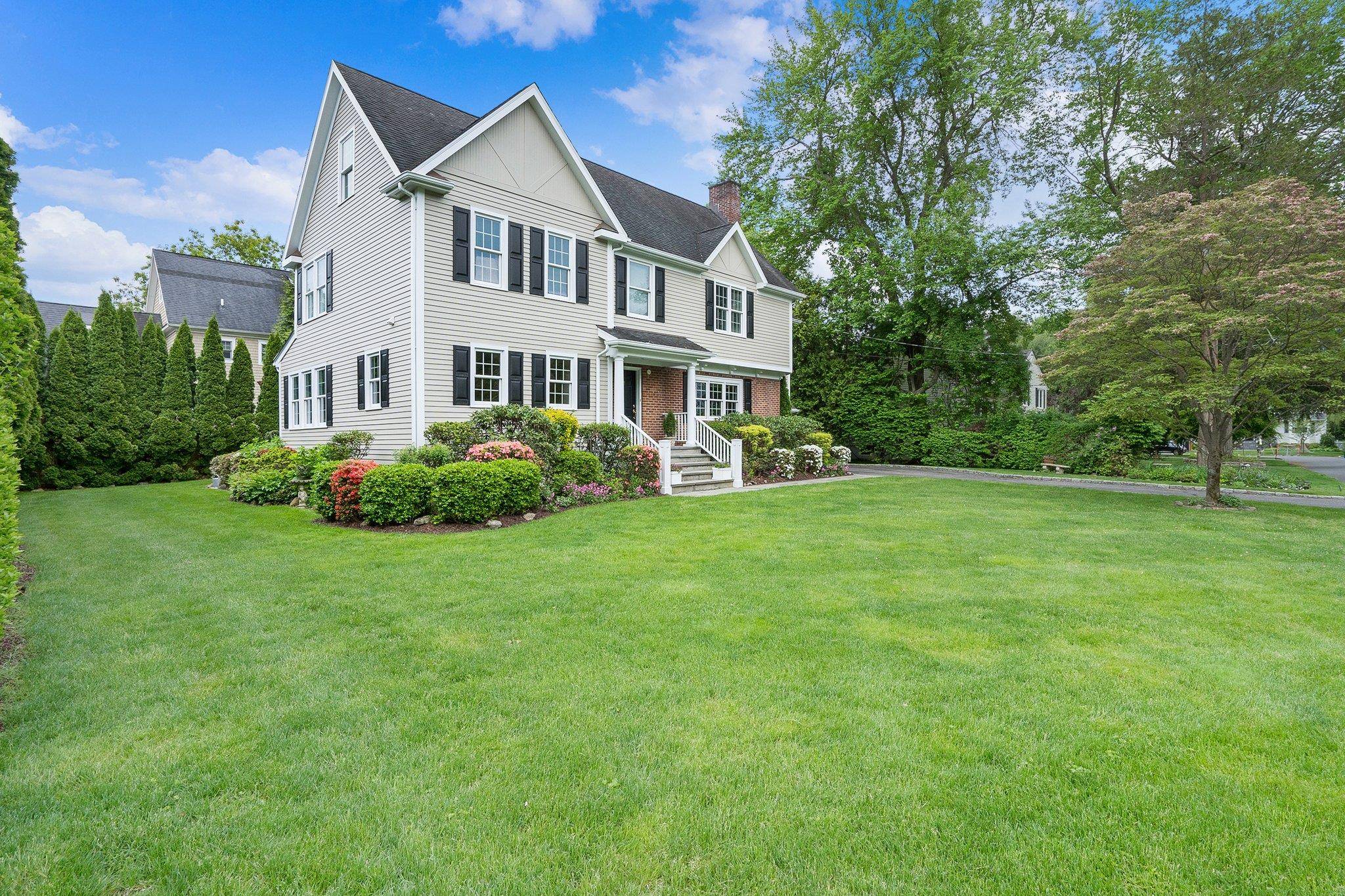 Rye, NY 10580,5 White Birch DR