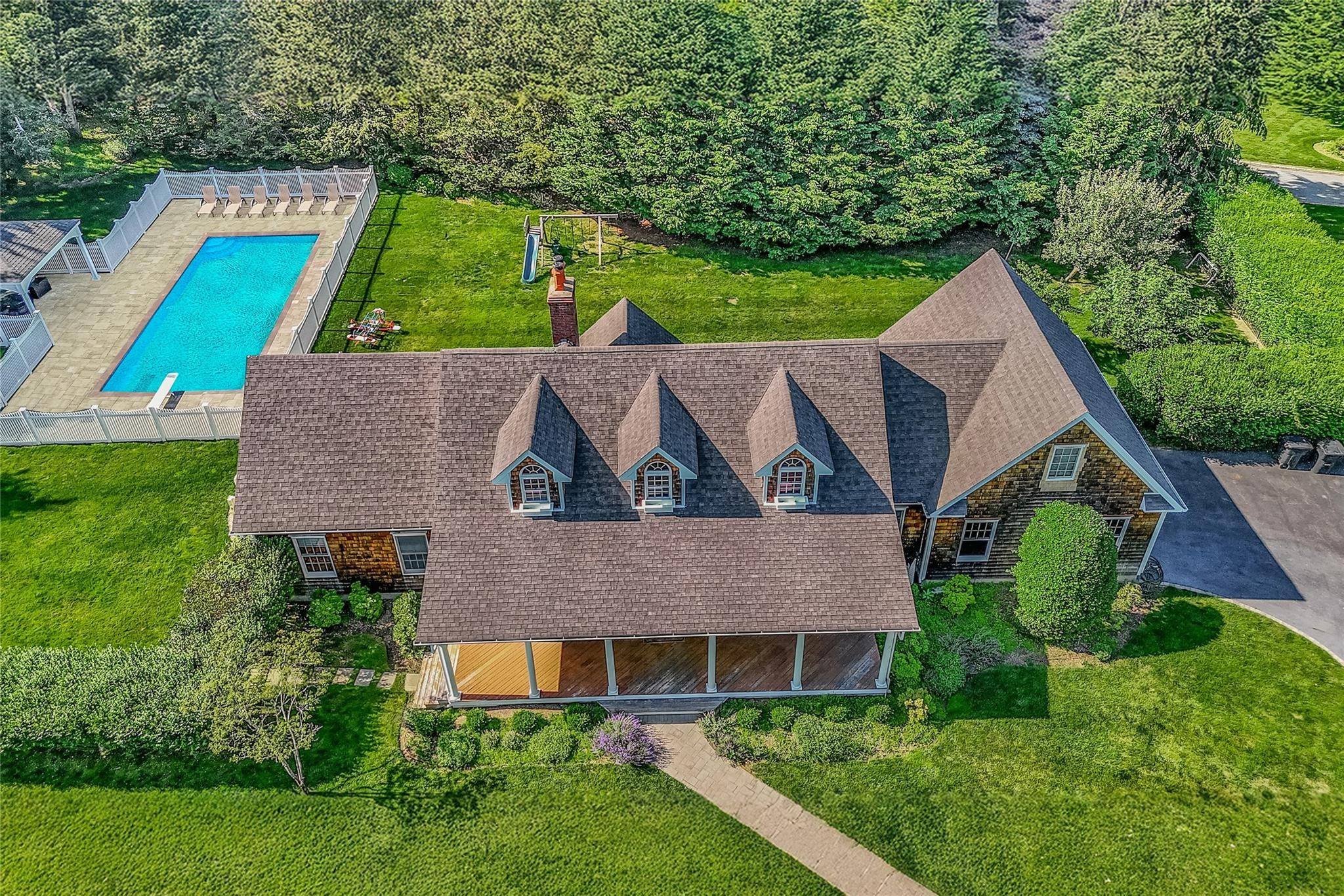 Cutchogue, NY 11935,315 Green WAY