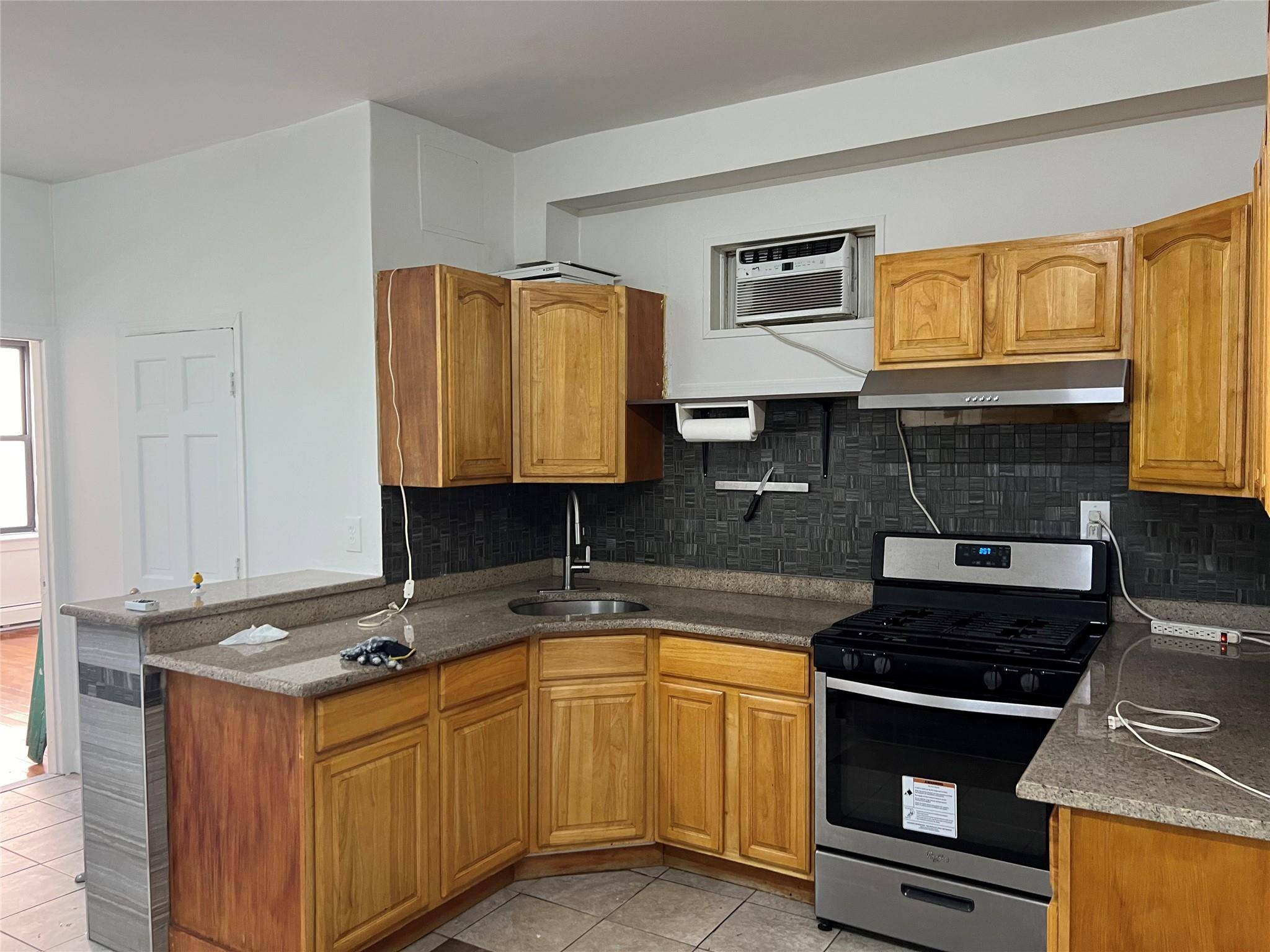 Corona, NY 11368,107-13 Northern BLVD