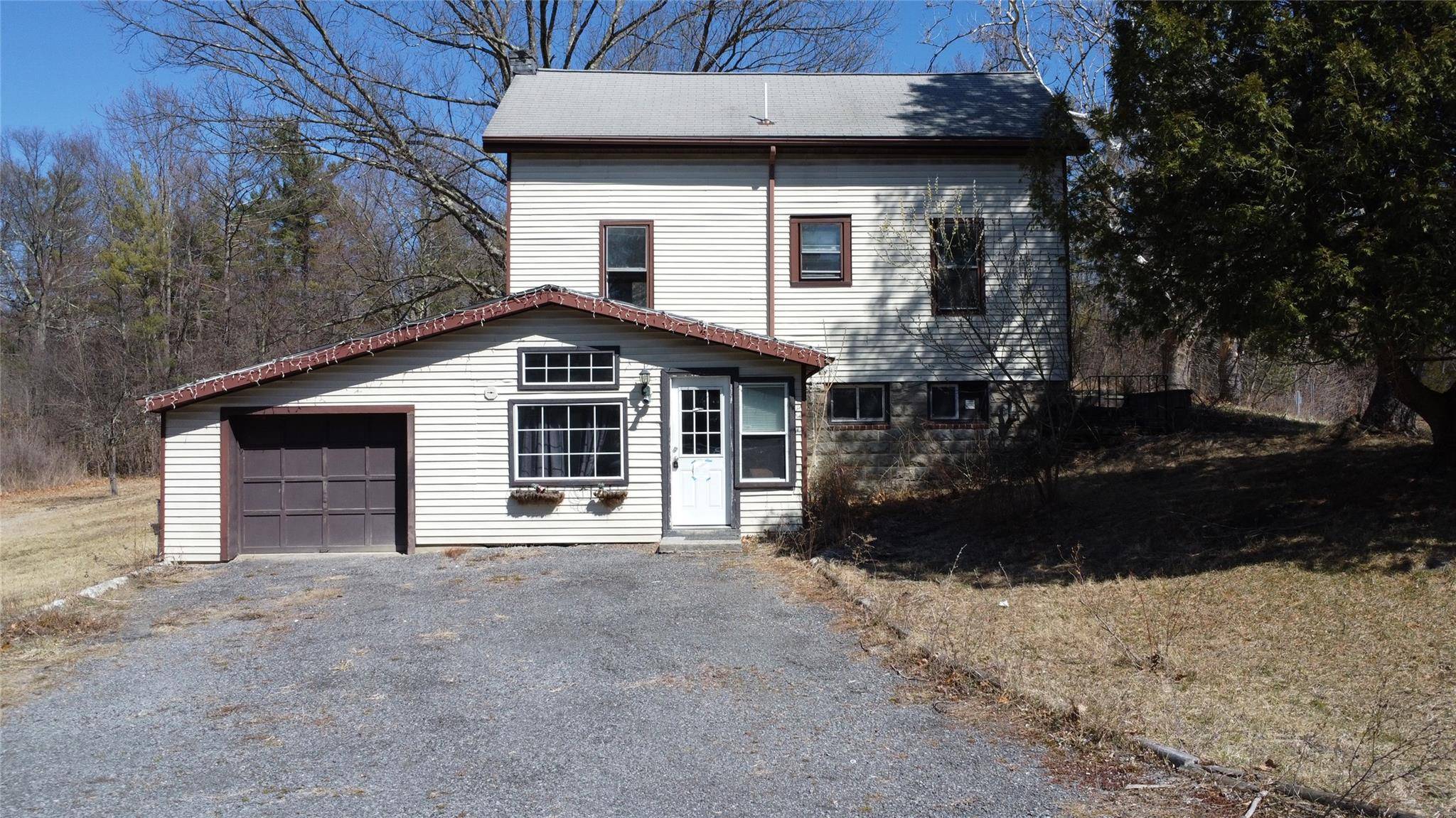 Athens, NY 12015,357 State Route 385
