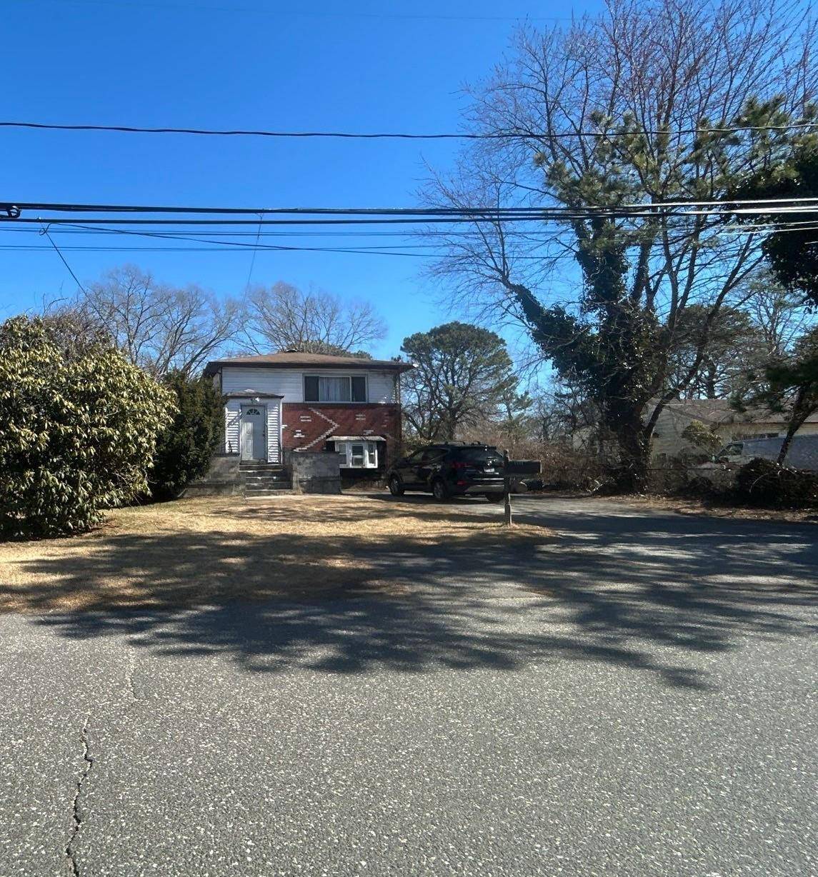 Bay Shore, NY 11706,1181 Ocean AVE