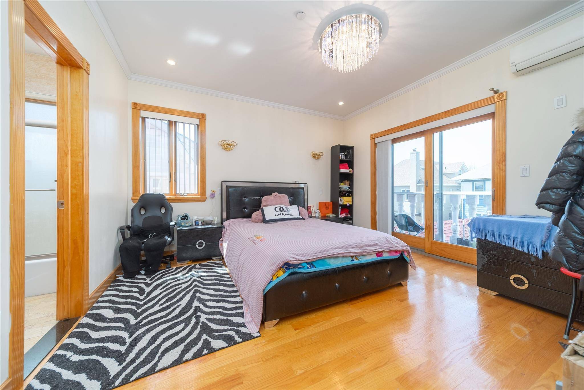 Flushing, NY 11358,42-20 158th ST