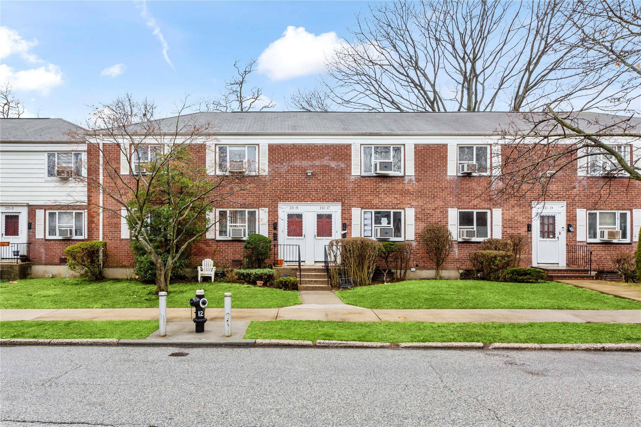 Queens Village, NY 11427,221-15 Manor RD #UPPER