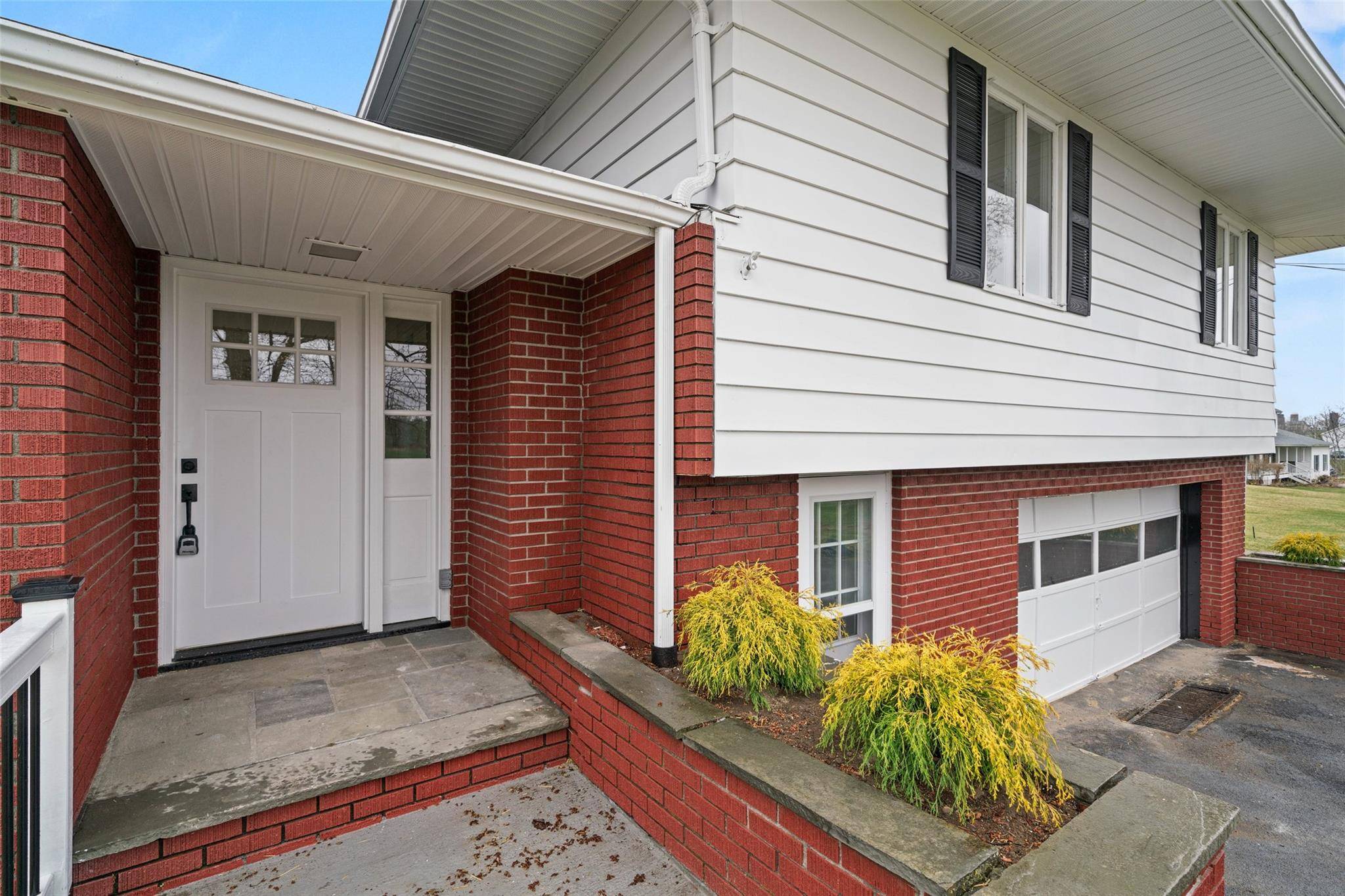 Goshen, NY 10924,139 Cross RD