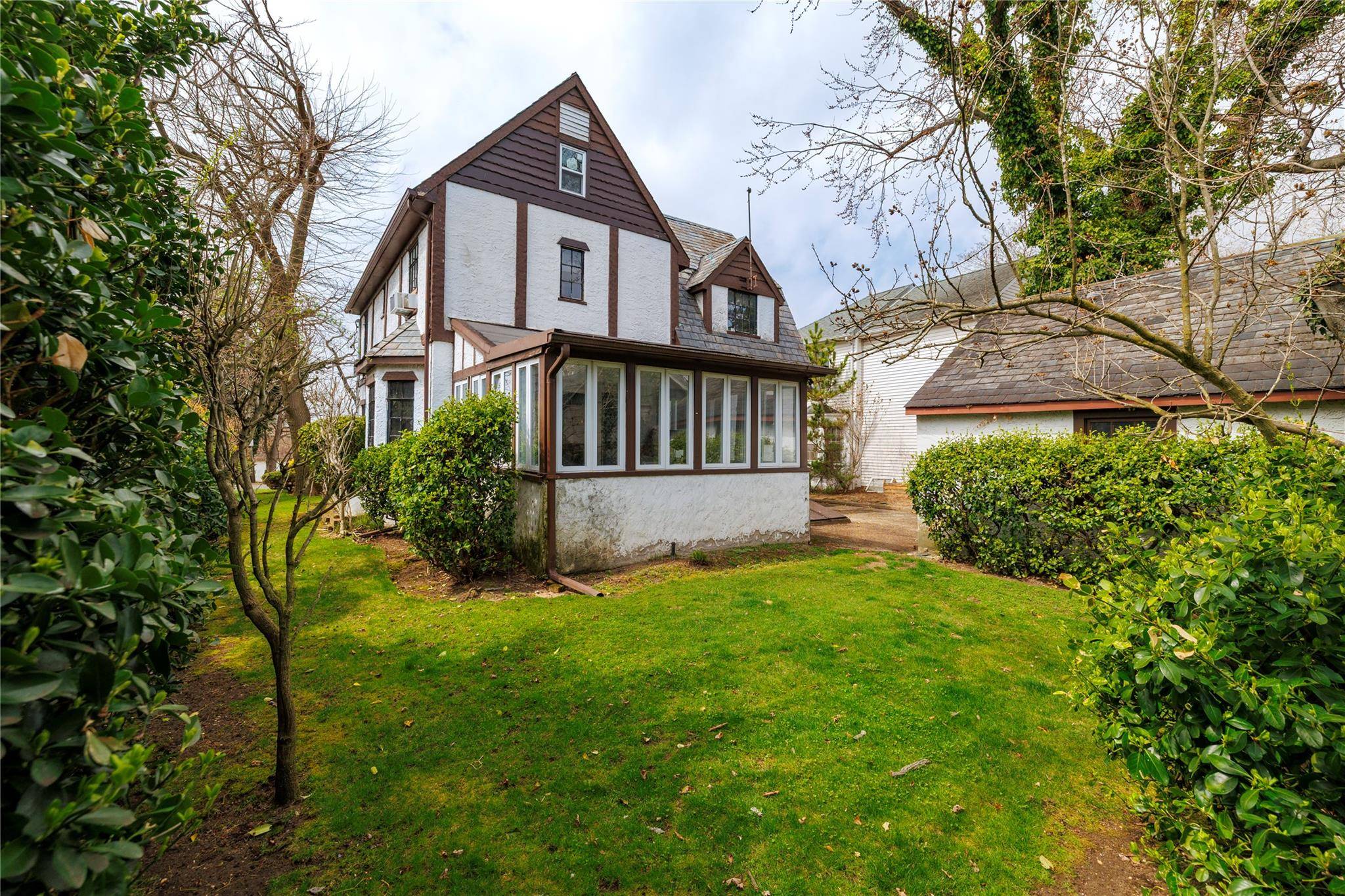 Rockville Centre, NY 11570,5 Shelton CT
