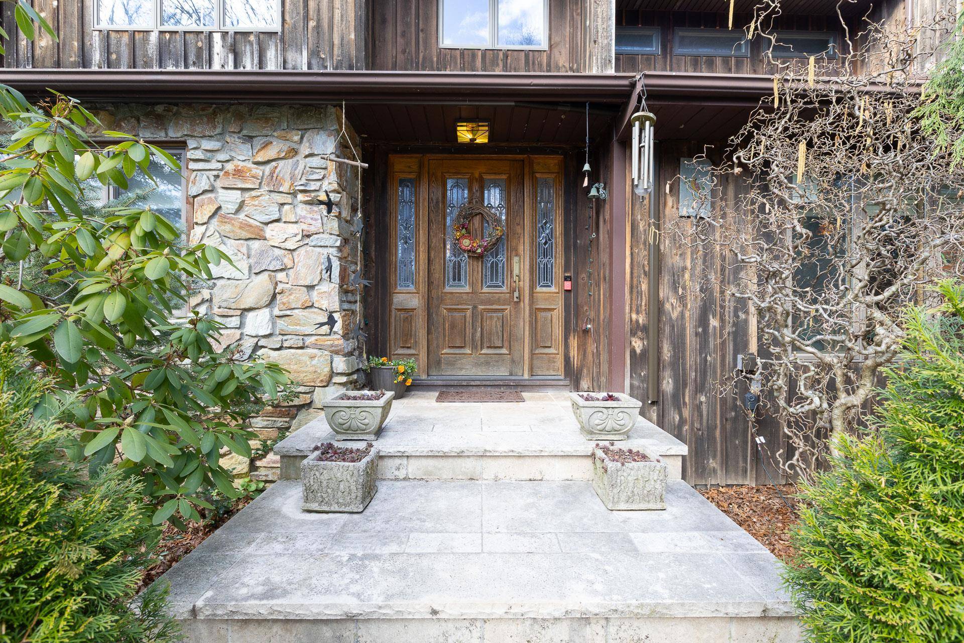 Brookhaven, NY 11719,19 Stillwood RD