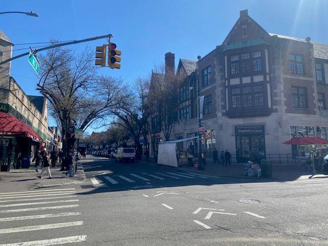 Jackson Heights, NY 11372,3550 82nd ST