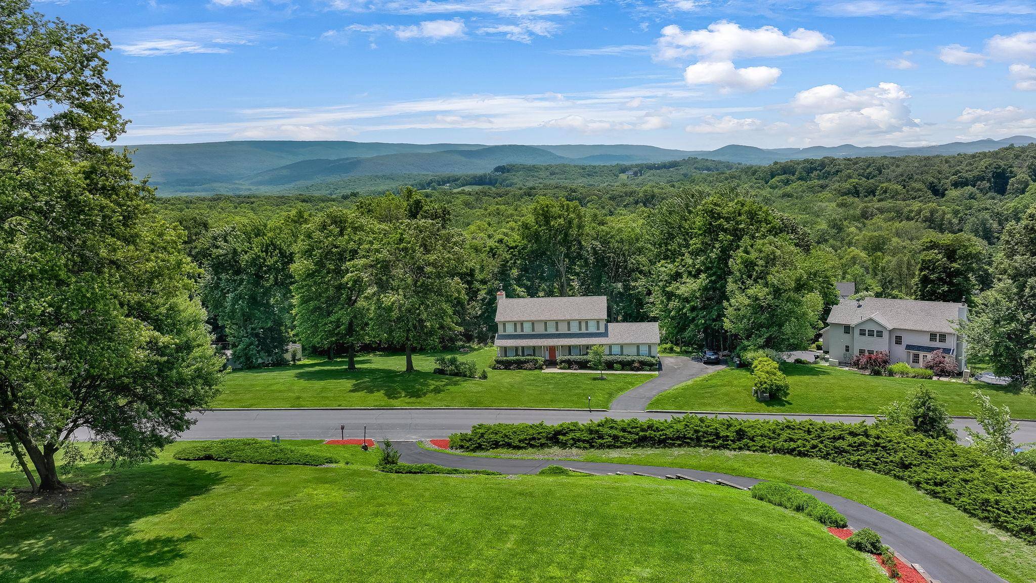 Washingtonville, NY 10992,34 Melissa LN