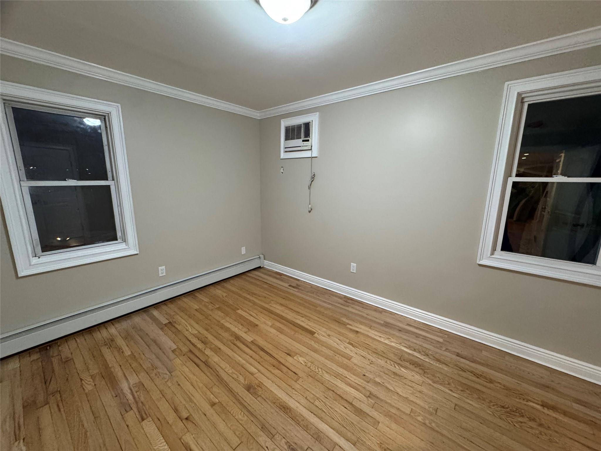 East Rockaway, NY 11518,Address not disclosed