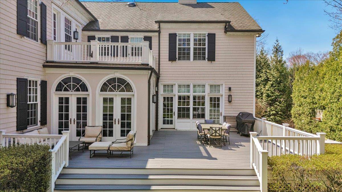 Scarsdale, NY 10583,29 Hampton RD