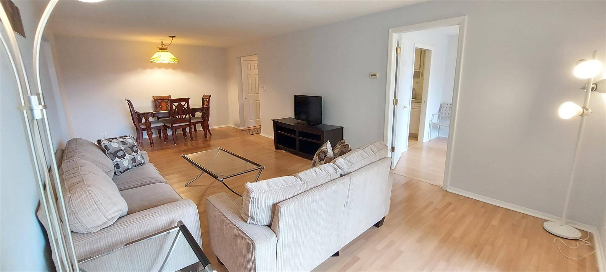 Pomona, NY 10970,282 Country Club LN