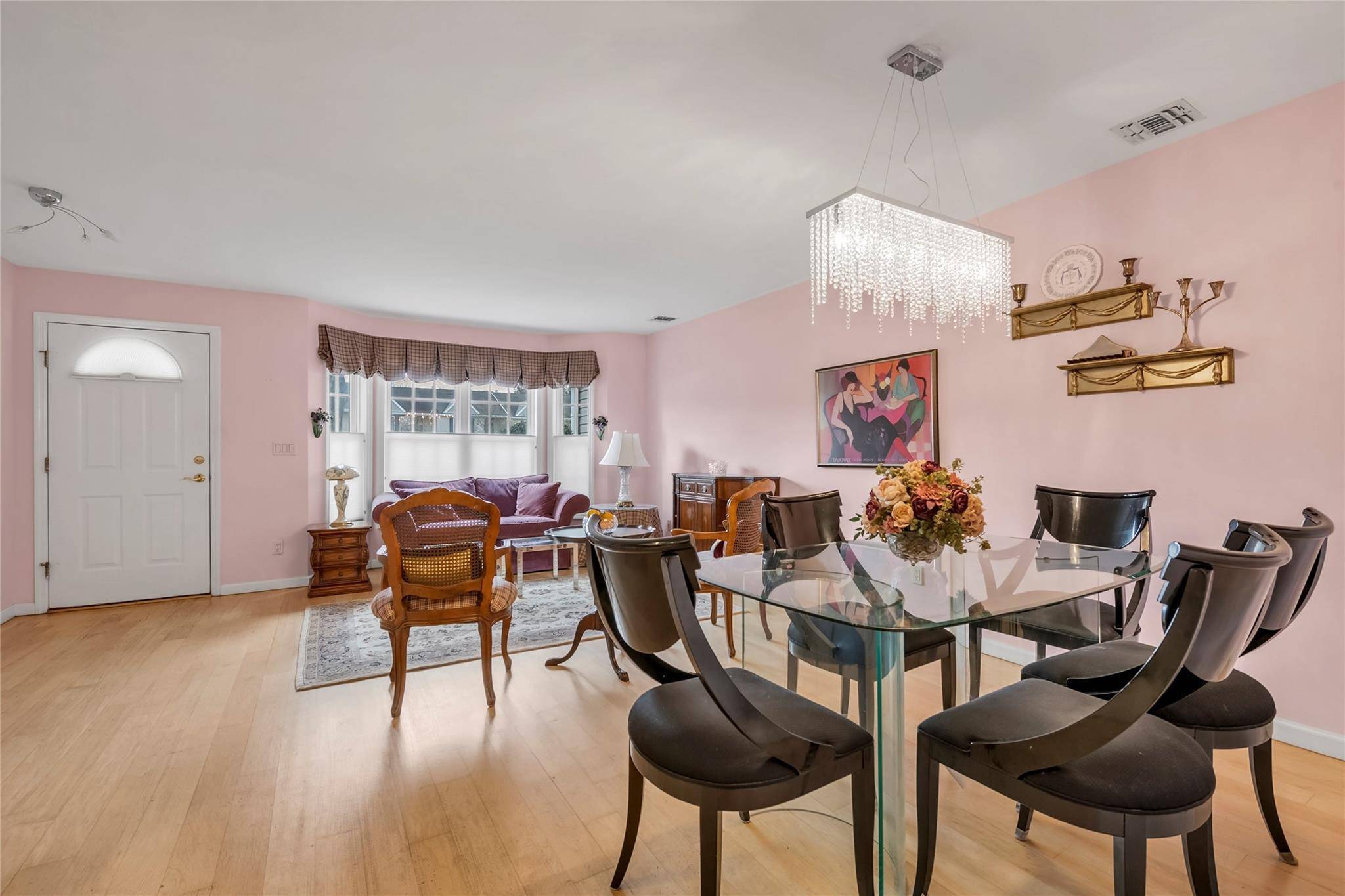 Melville, NY 11747,1069 Savoy DR