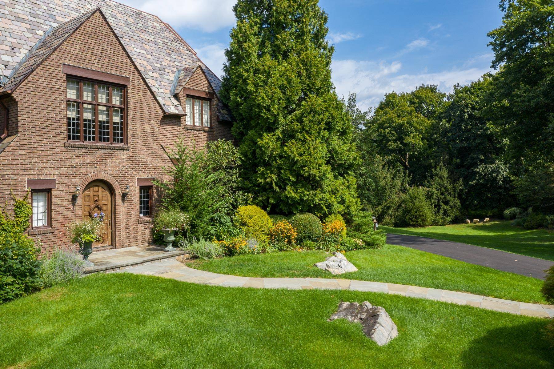 Briarcliff Manor, NY 10510,31 Old Briarcliff RD