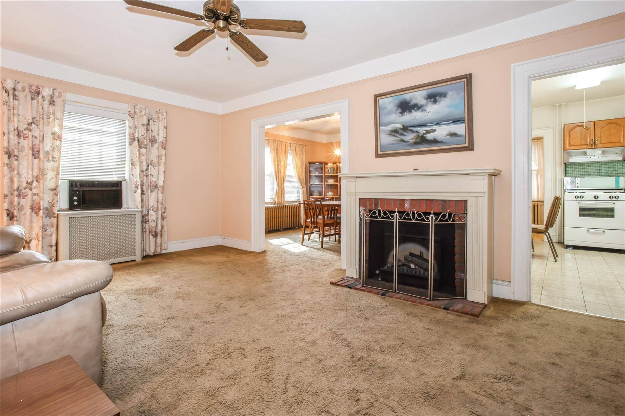 New Hyde Park, NY 11040,628 6th AVE