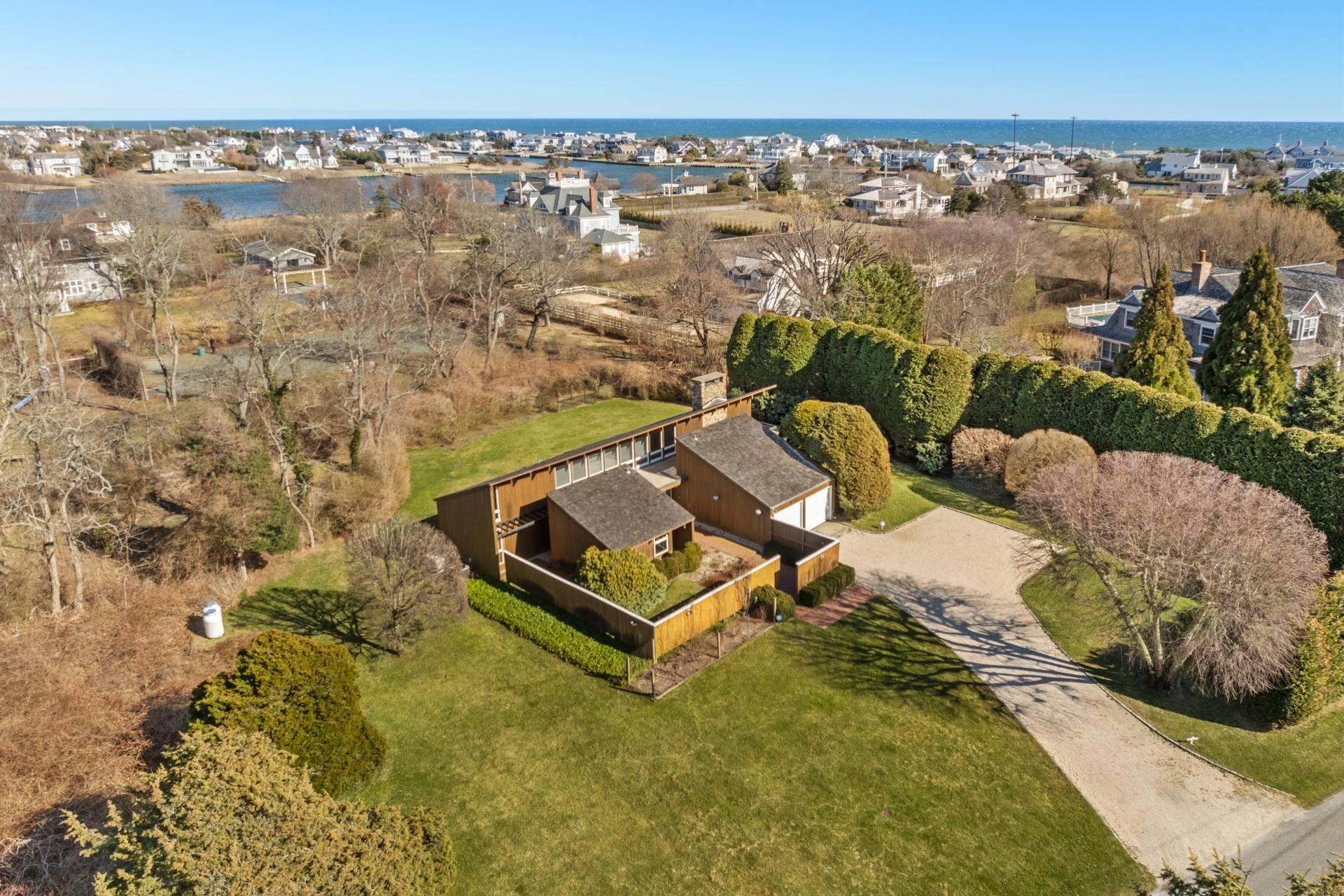 Quogue, NY 11959,6 Leaward LN