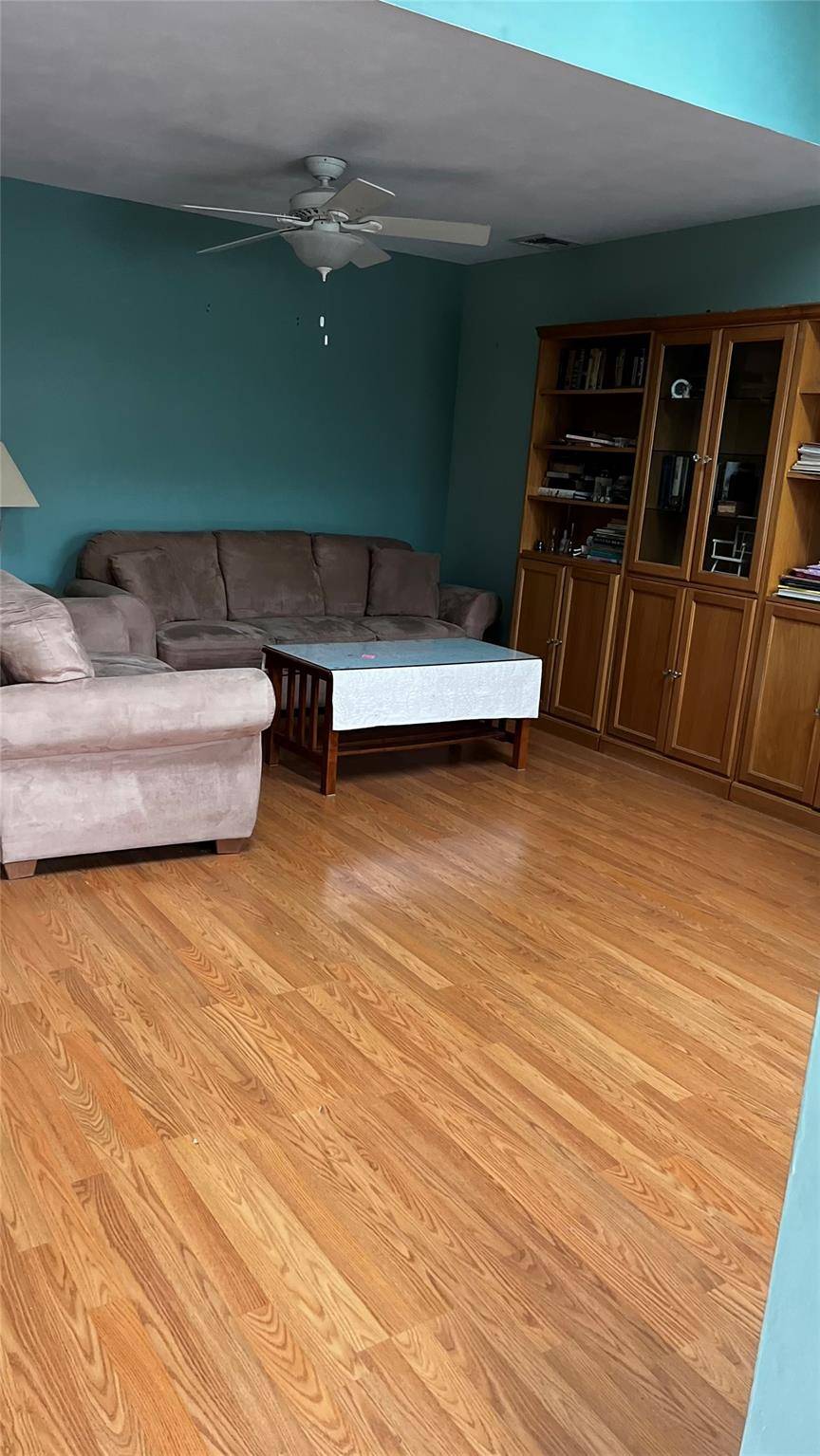 New Windsor, NY 12553,710 Hewitt LN