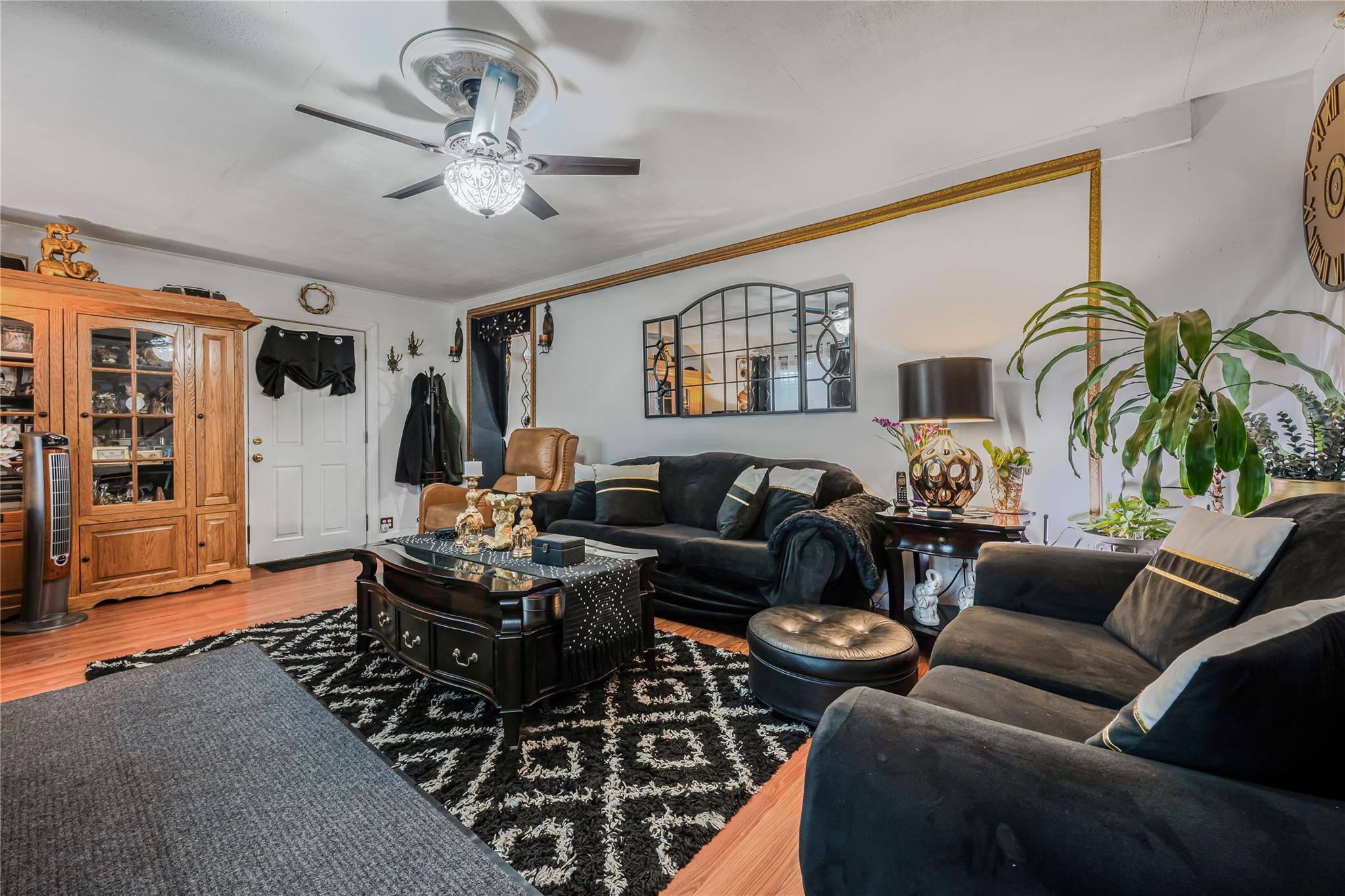 Inwood, NY 11096,39 Alvin PL