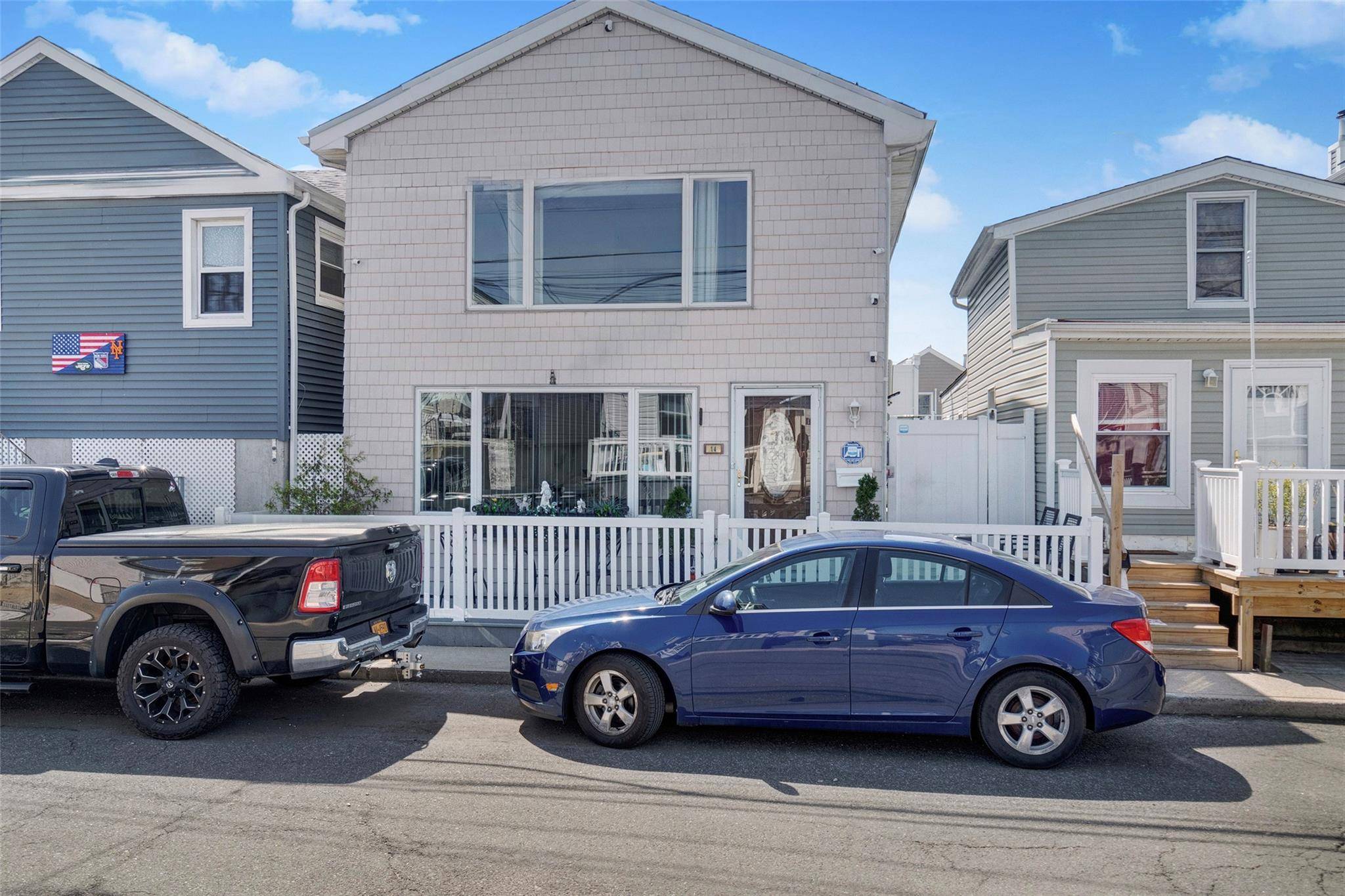 Broad Channel, NY 11693,14 W 10th RD