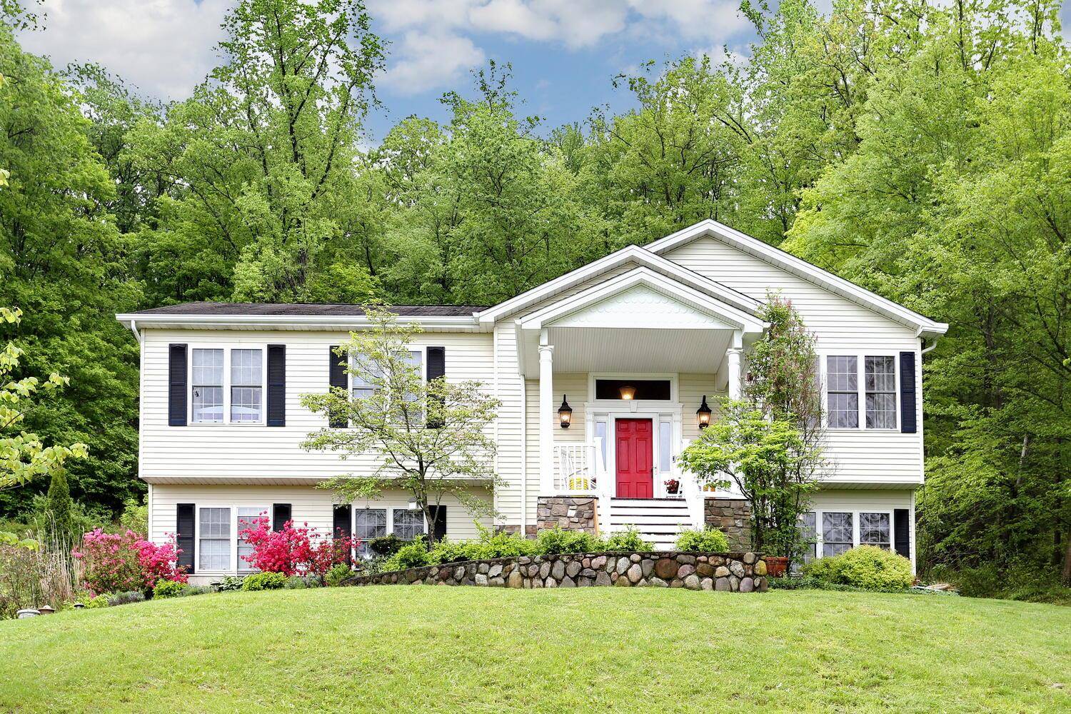 Sloatsburg, NY 10974,43 Hickory RD