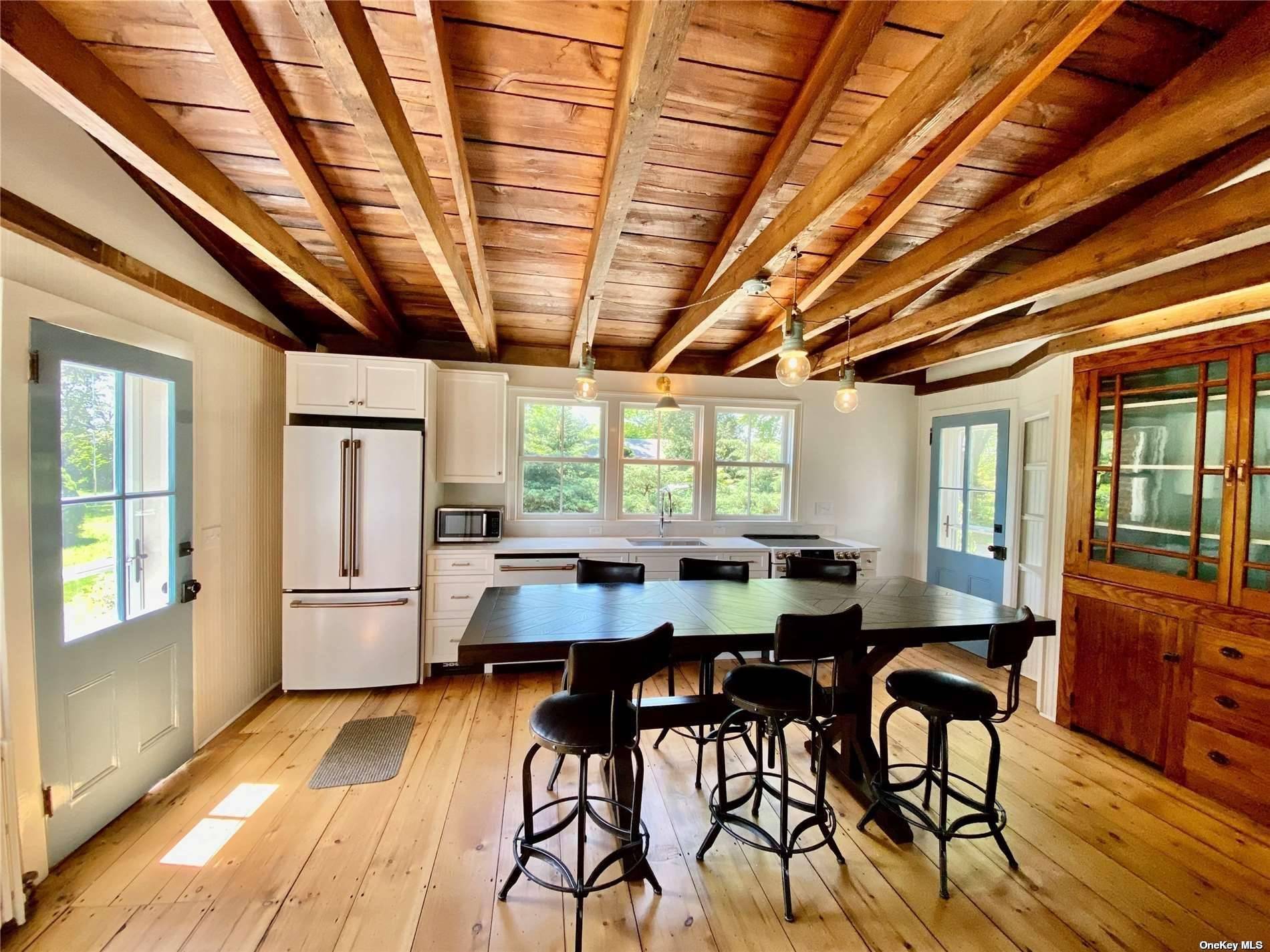 Peconic, NY 11958,1685 Peconic LN