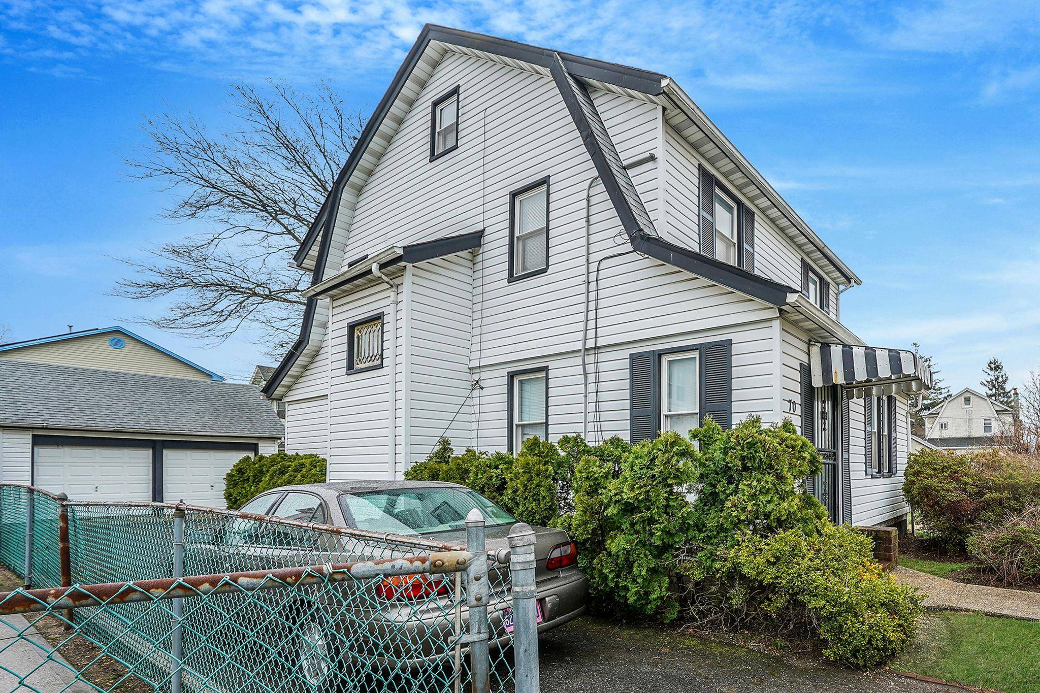 Hempstead, NY 11550,70 Bennett AVE