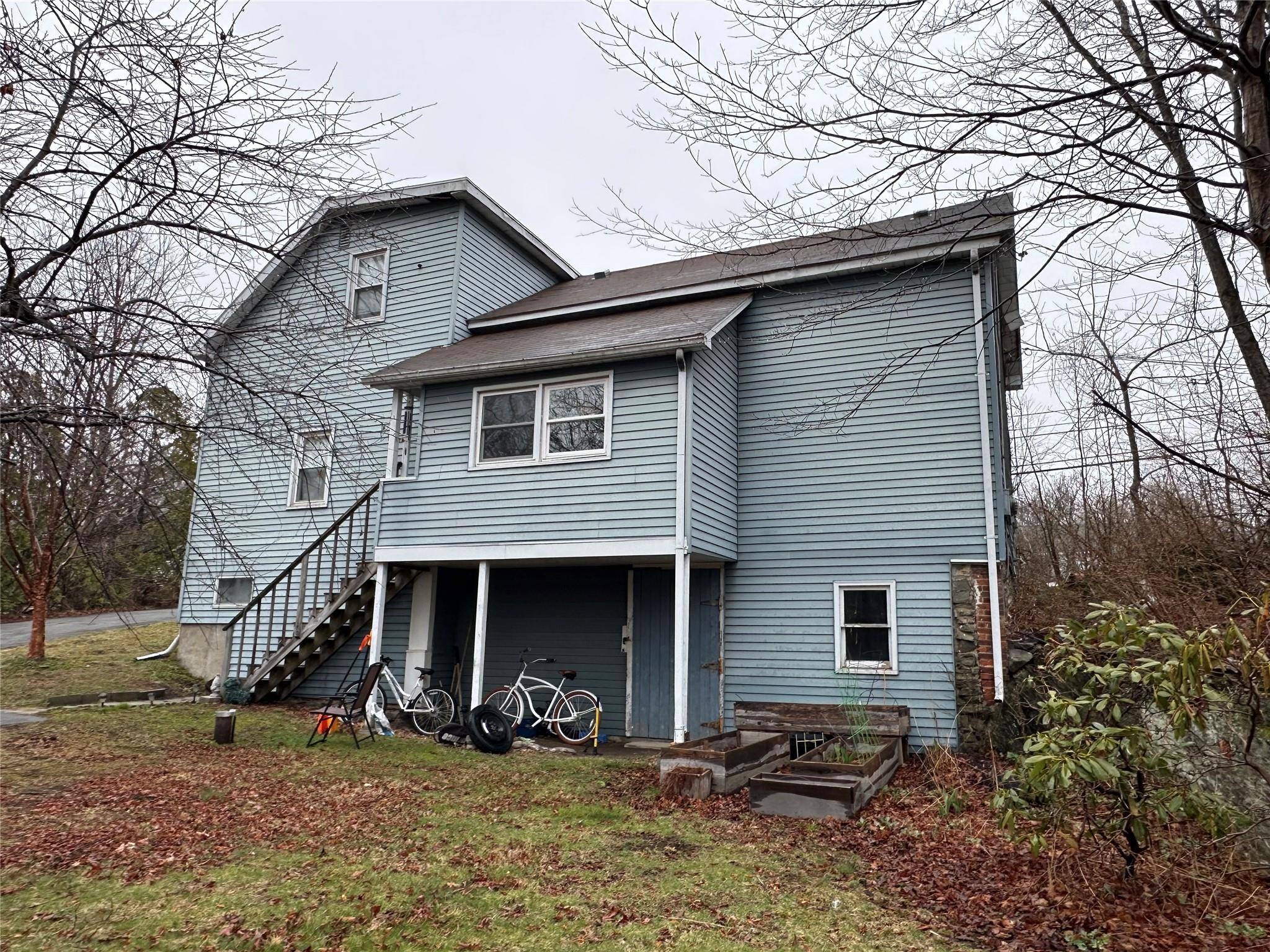 Highland, NY 12528,451 New Paltz