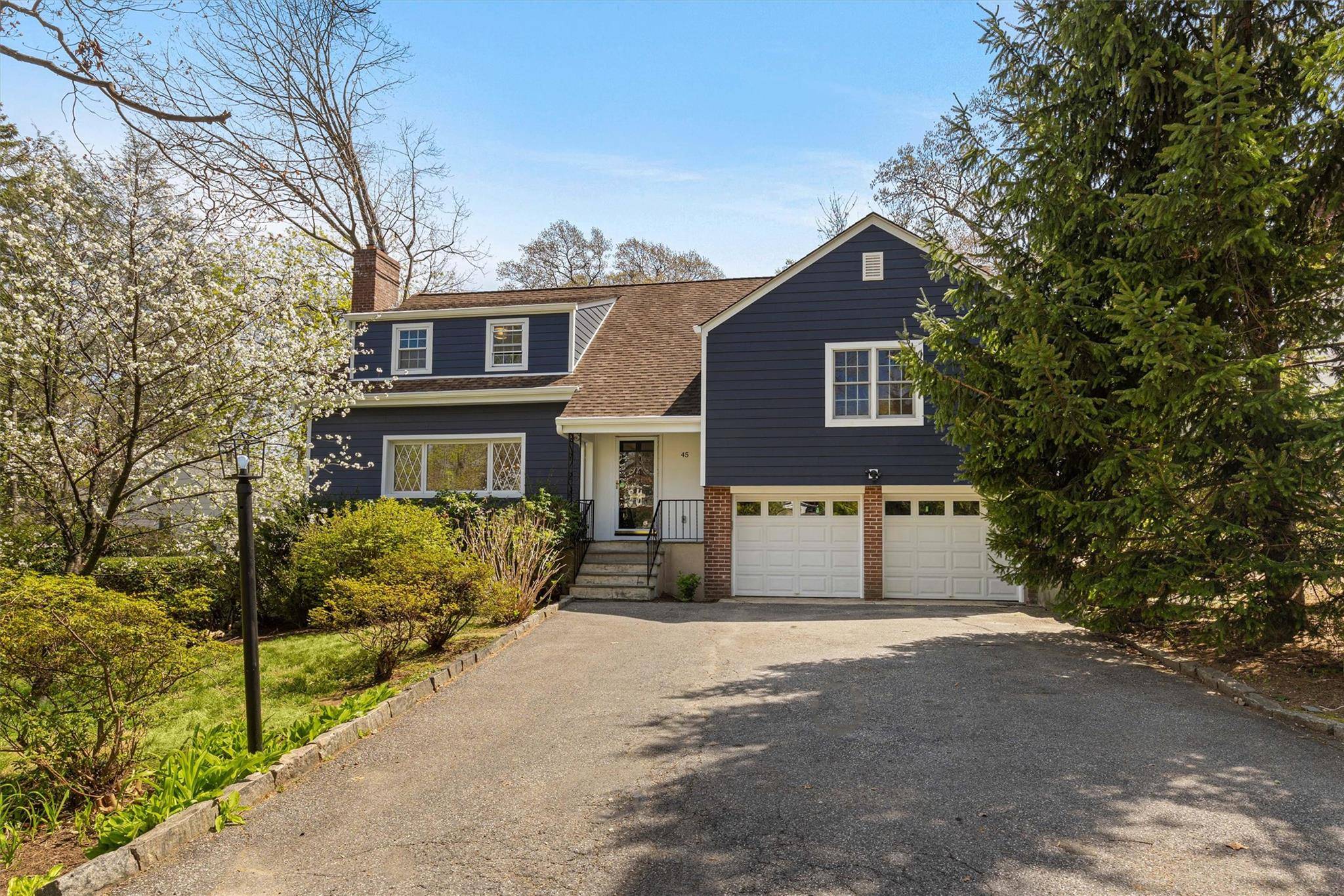 New Rochelle, NY 10801,45 Shadow LN