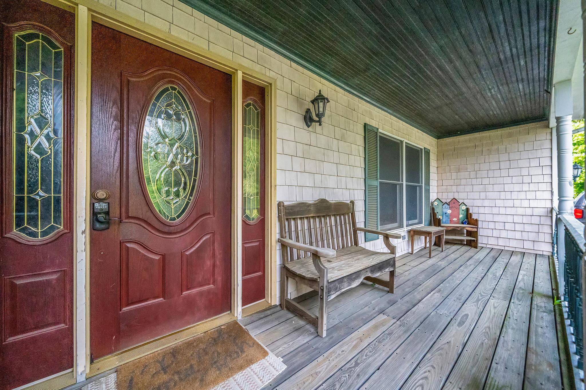 Miller Place, NY 11764,25 Locust LN