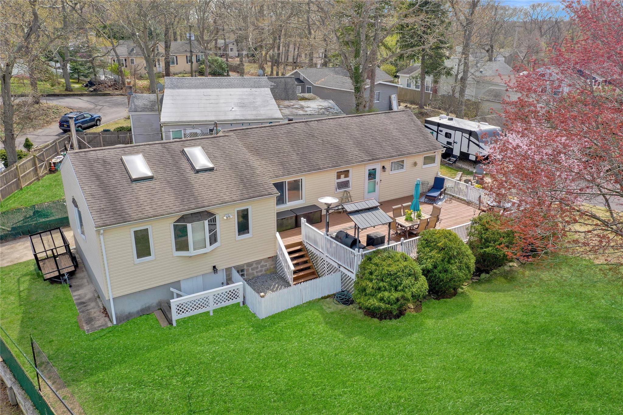 Sound Beach, NY 11789,4 Atlantic DR