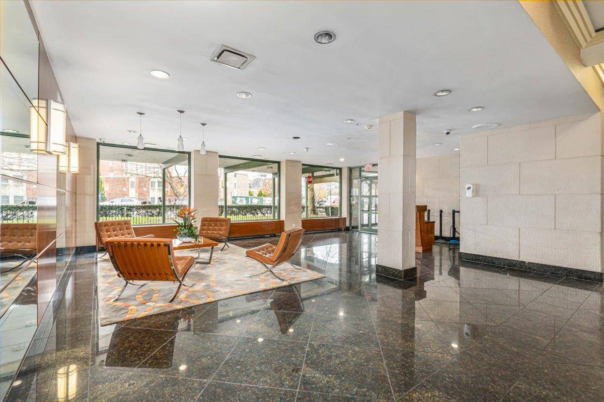 Corona, NY 11368,59-30 108 ST #6D