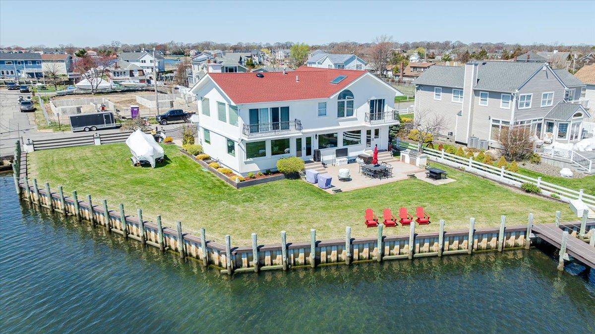 Massapequa, NY 11758,110 Clocks Blvd.