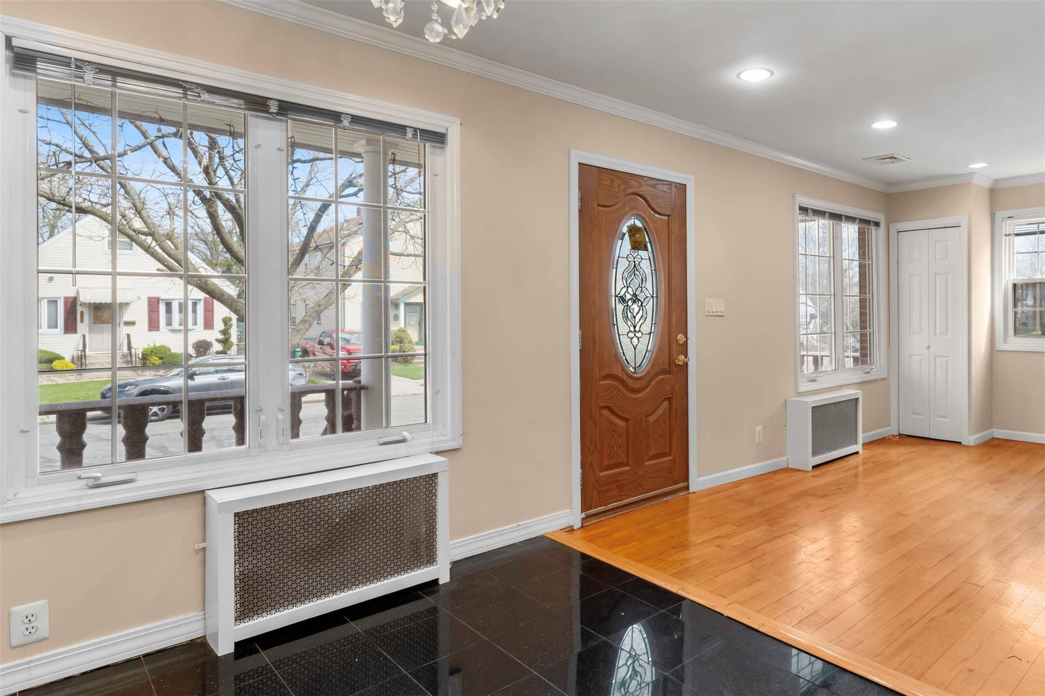 Bellerose, NY 11426,81-42 250 ST