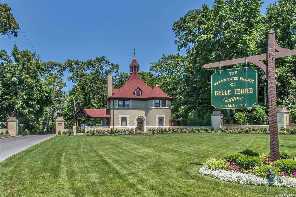 Port Jefferson, NY 11777,18 Bell CIR