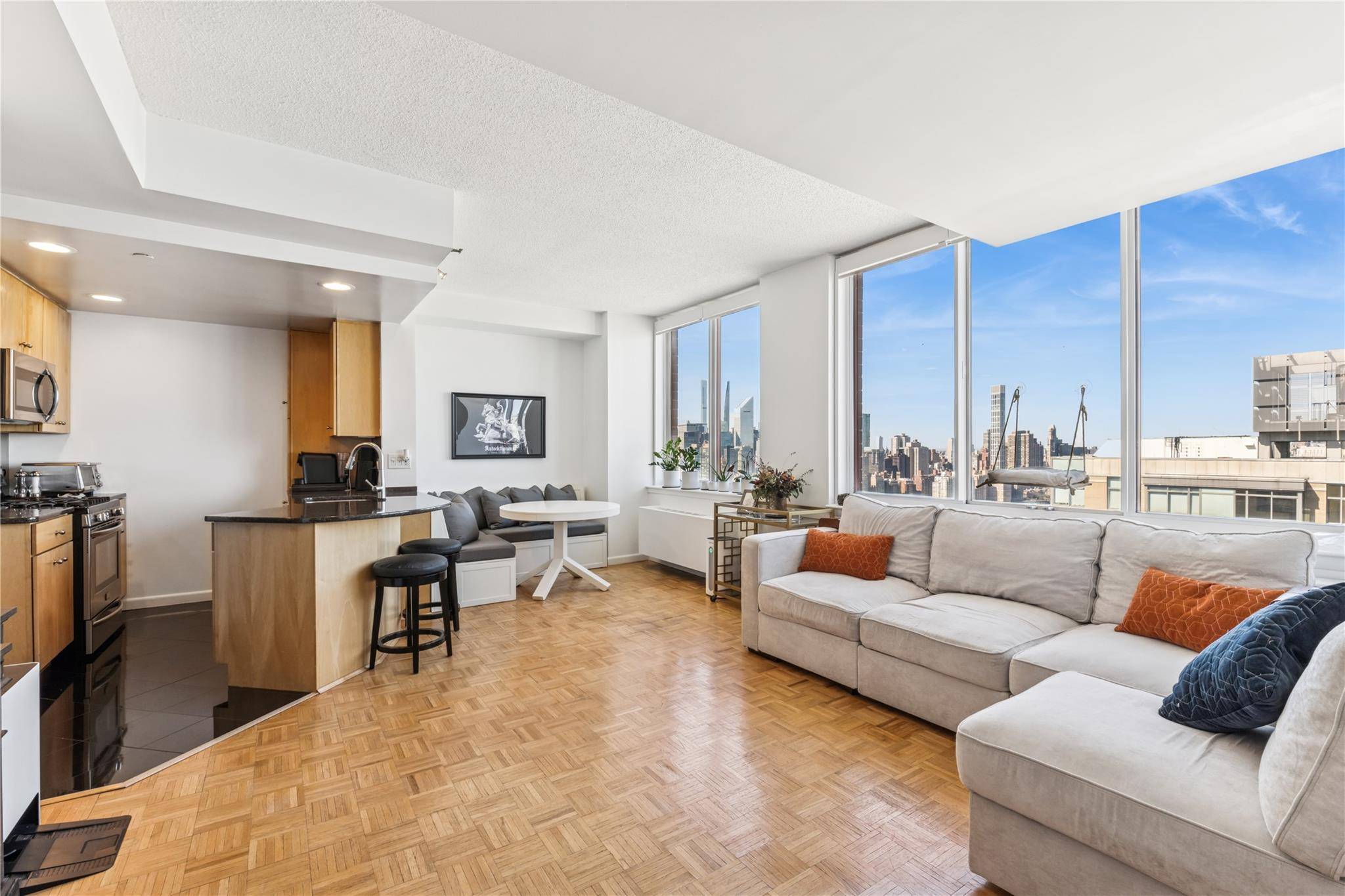 Long Island City, NY 11109,4-74 48th AVE #PH4D