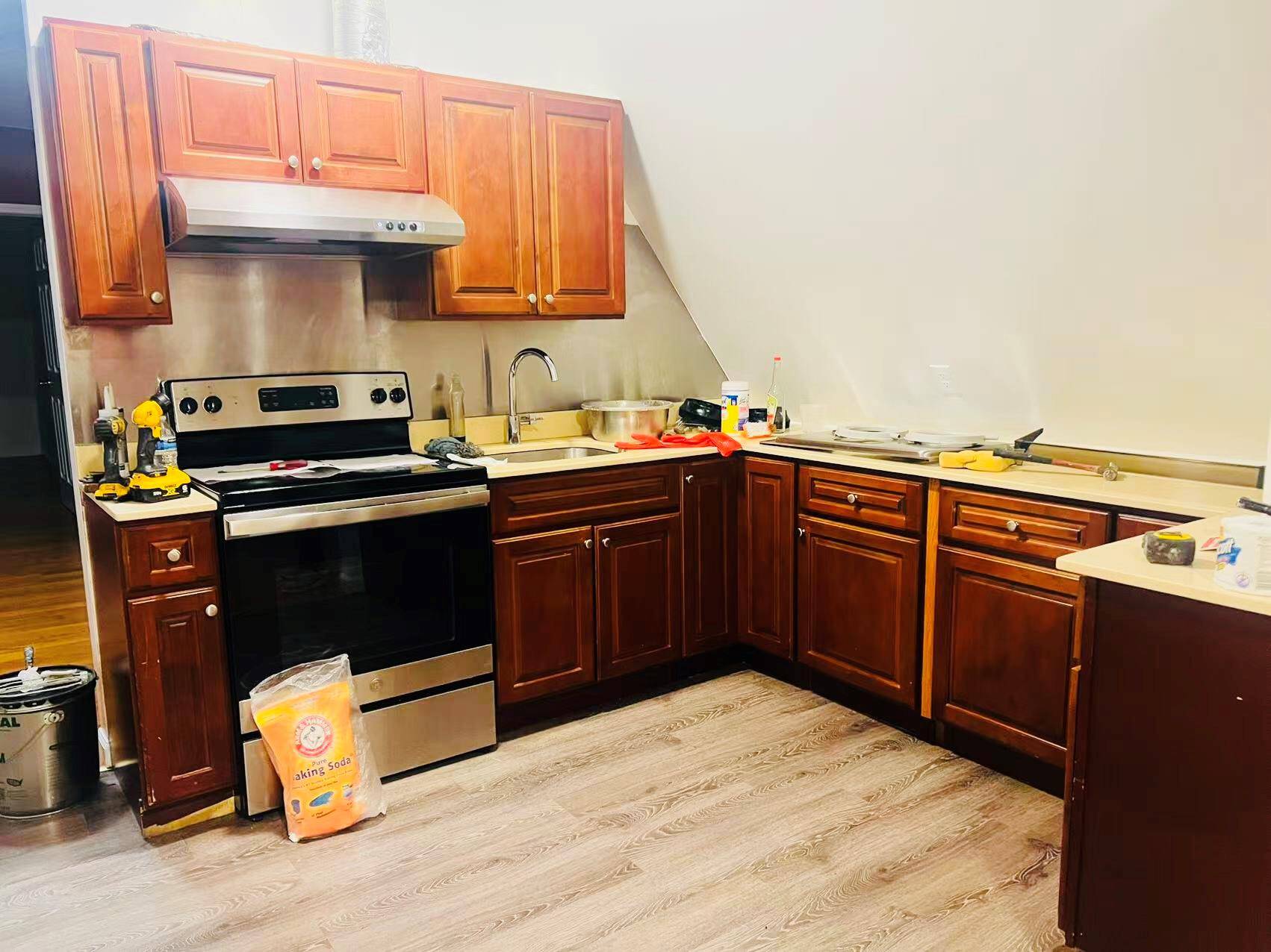 Jackson Heights, NY 11372,34-26 90 St