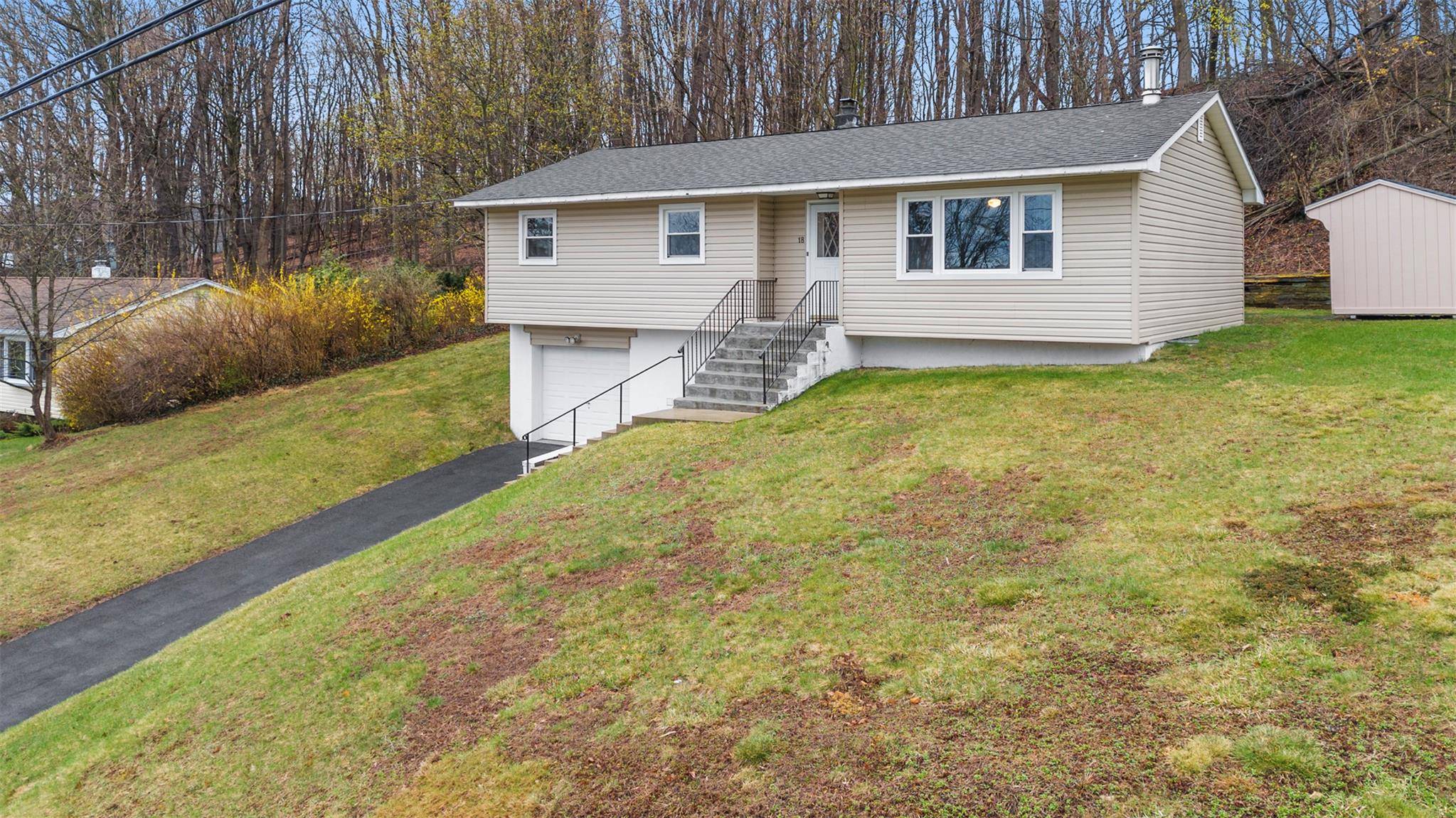 Chester, NY 10918,18 Miller DR